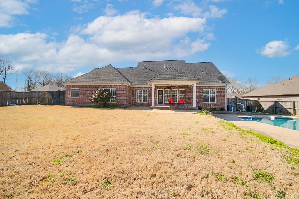 SHADOW CREEK - Residential