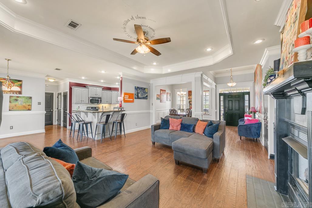 SHADOW CREEK - Residential