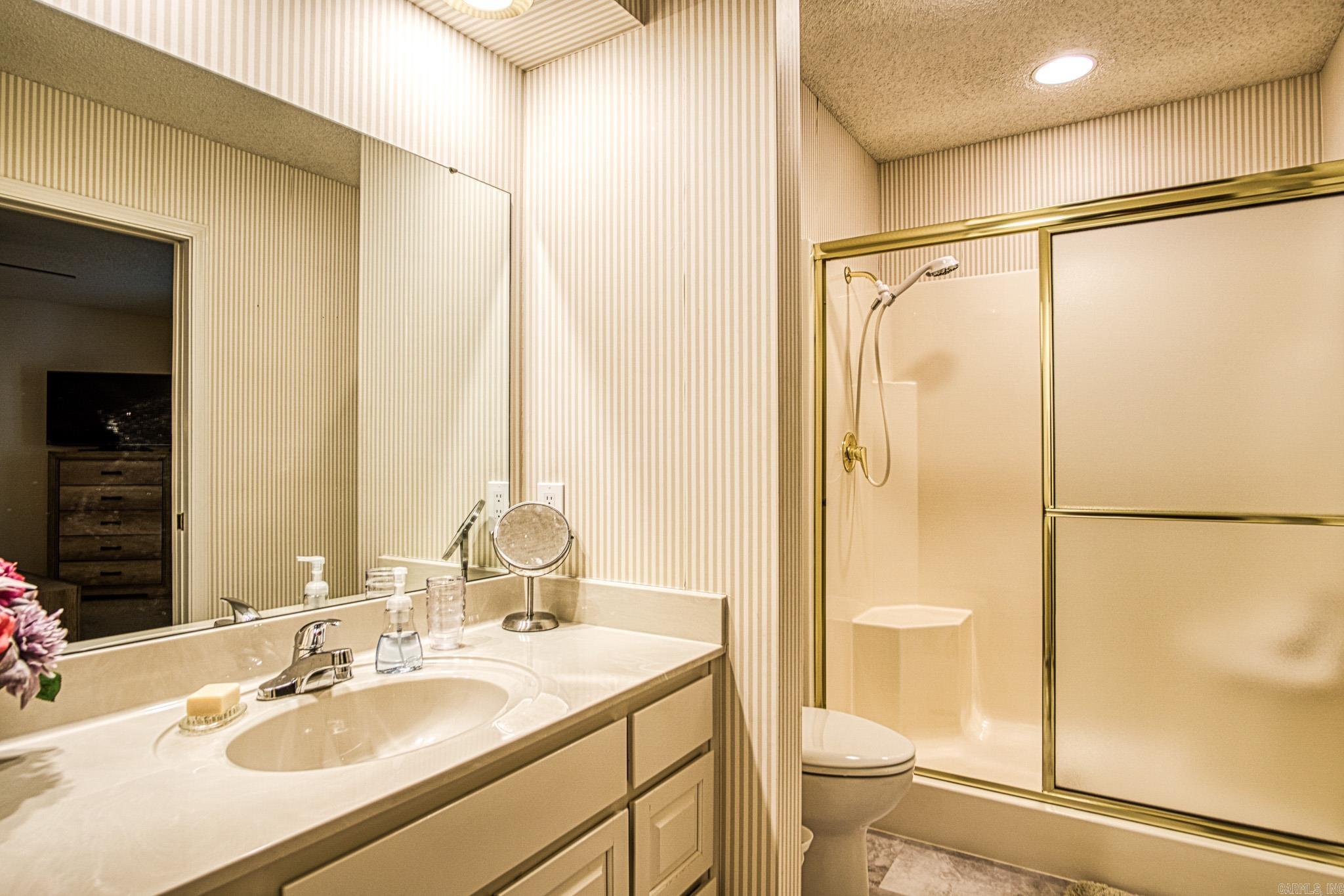 LANZA COURTS - Residential