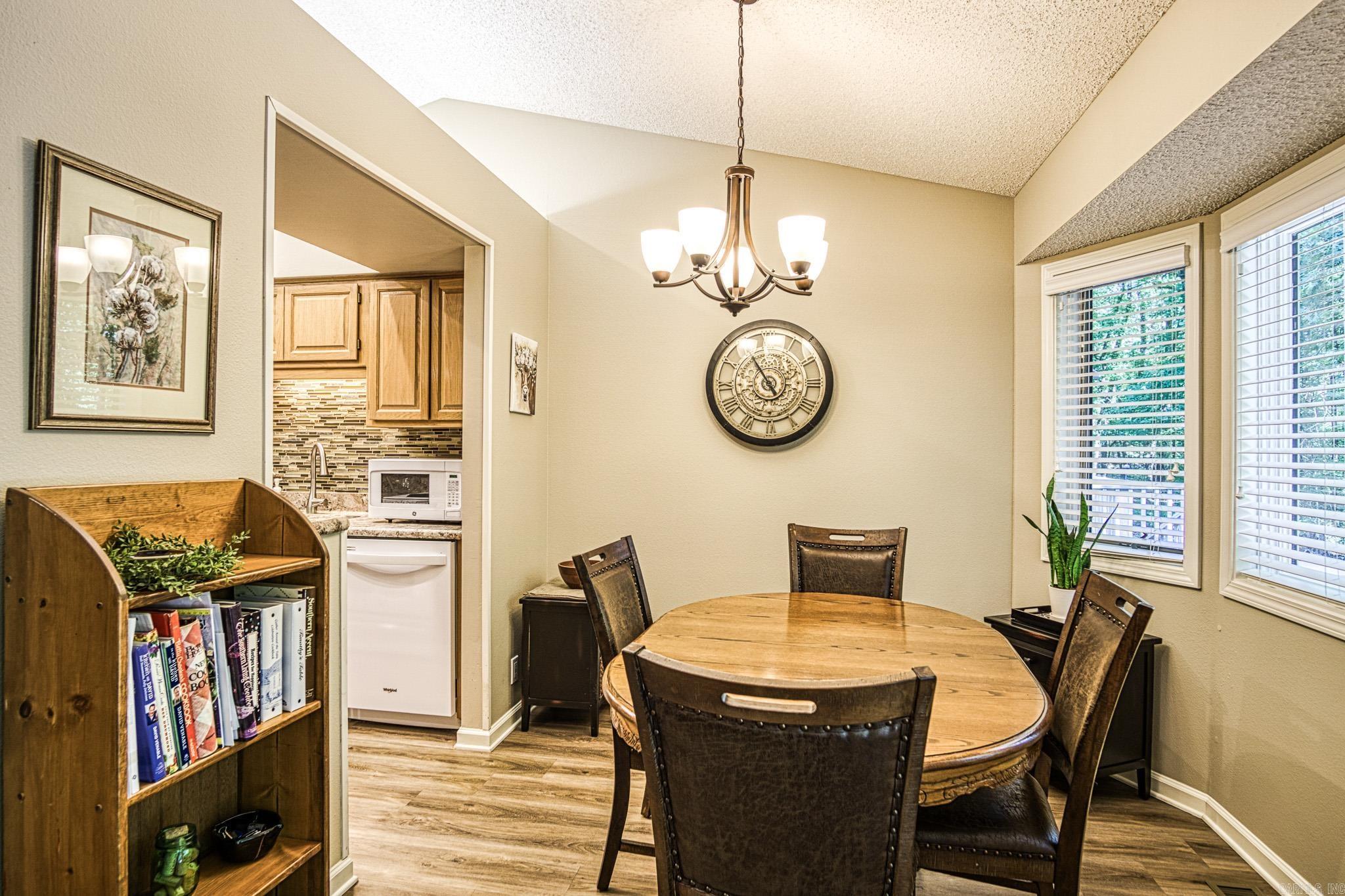 LANZA COURTS - Residential