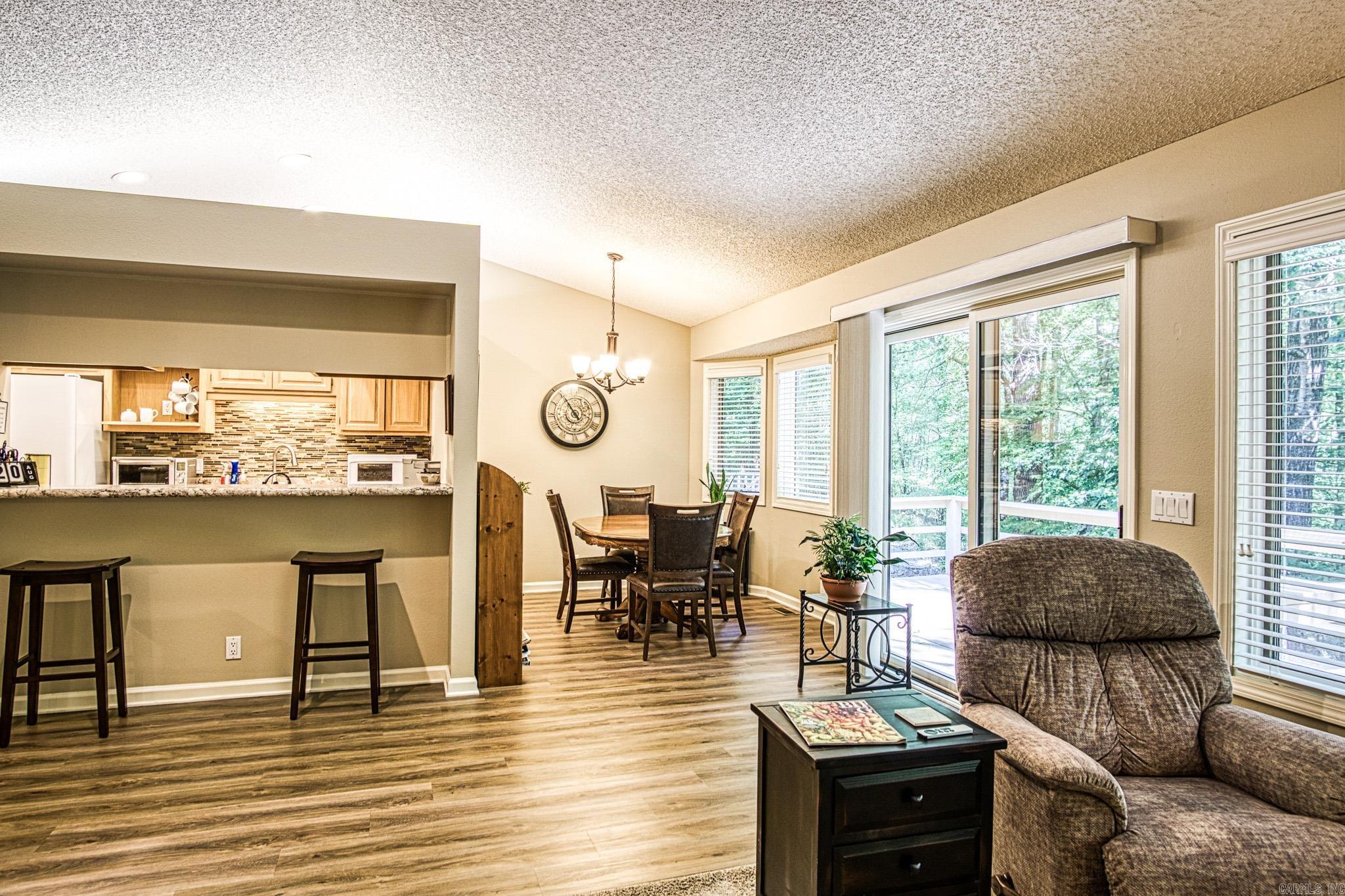 LANZA COURTS - Residential