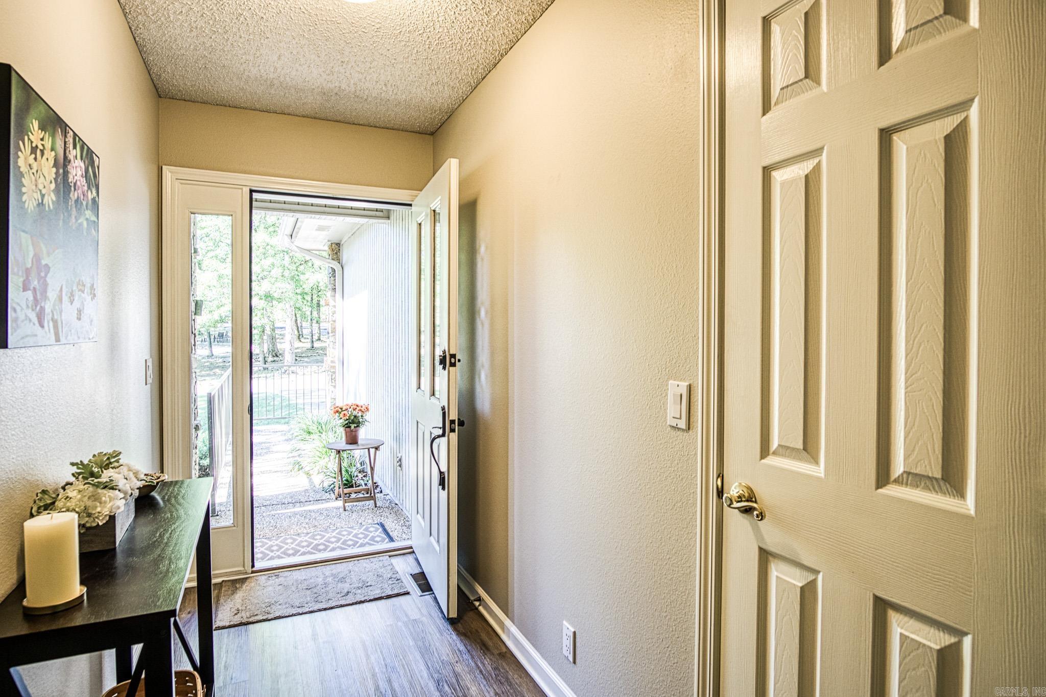 LANZA COURTS - Residential