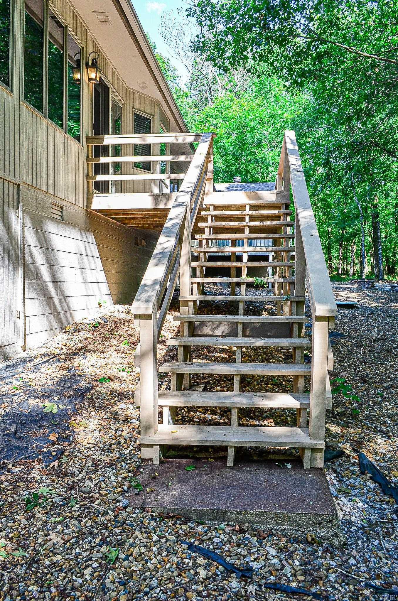 LANZA COURTS - Residential