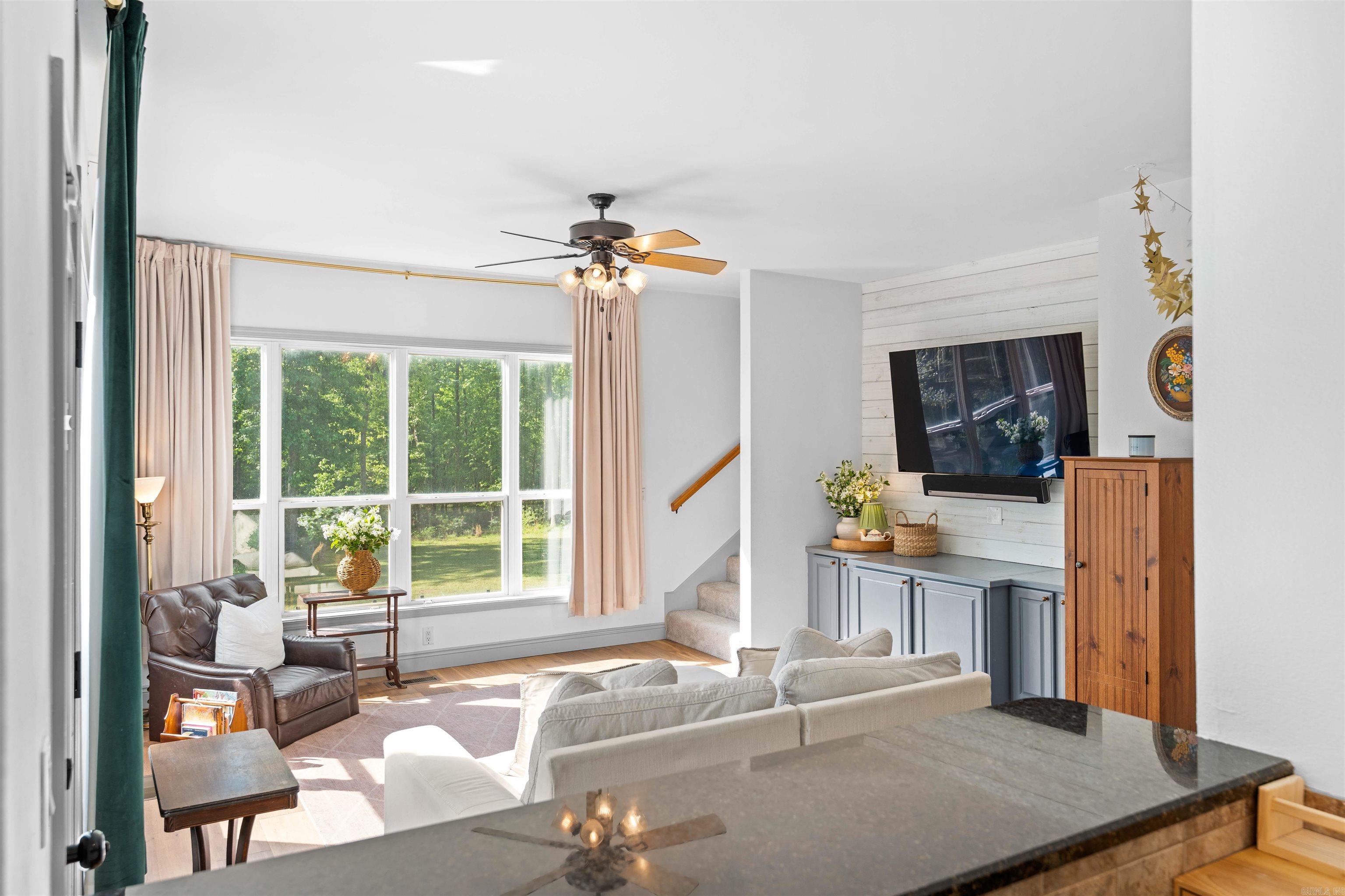THE HILLS - Residential