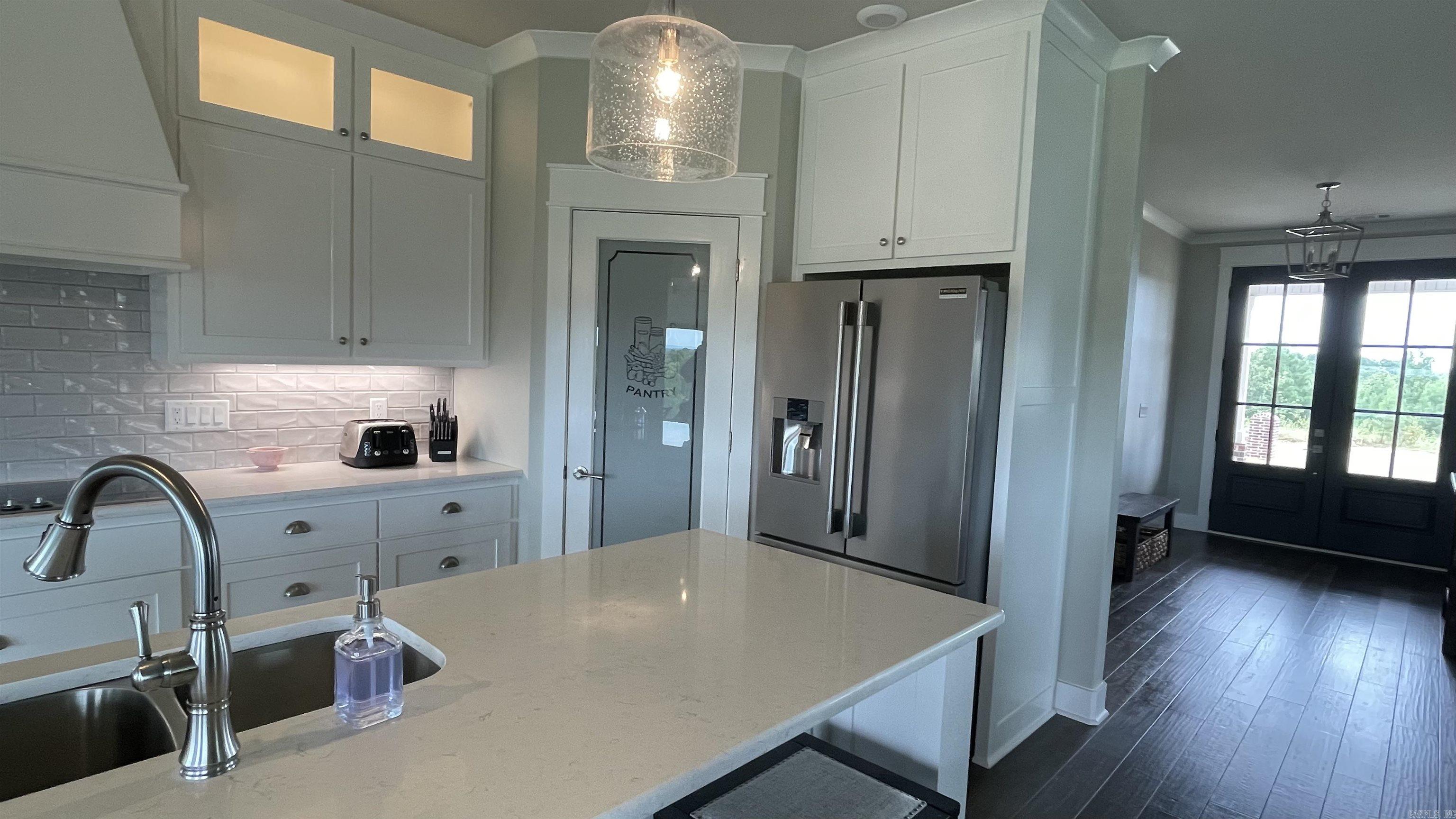 KENTUCKY HILLS - Residential