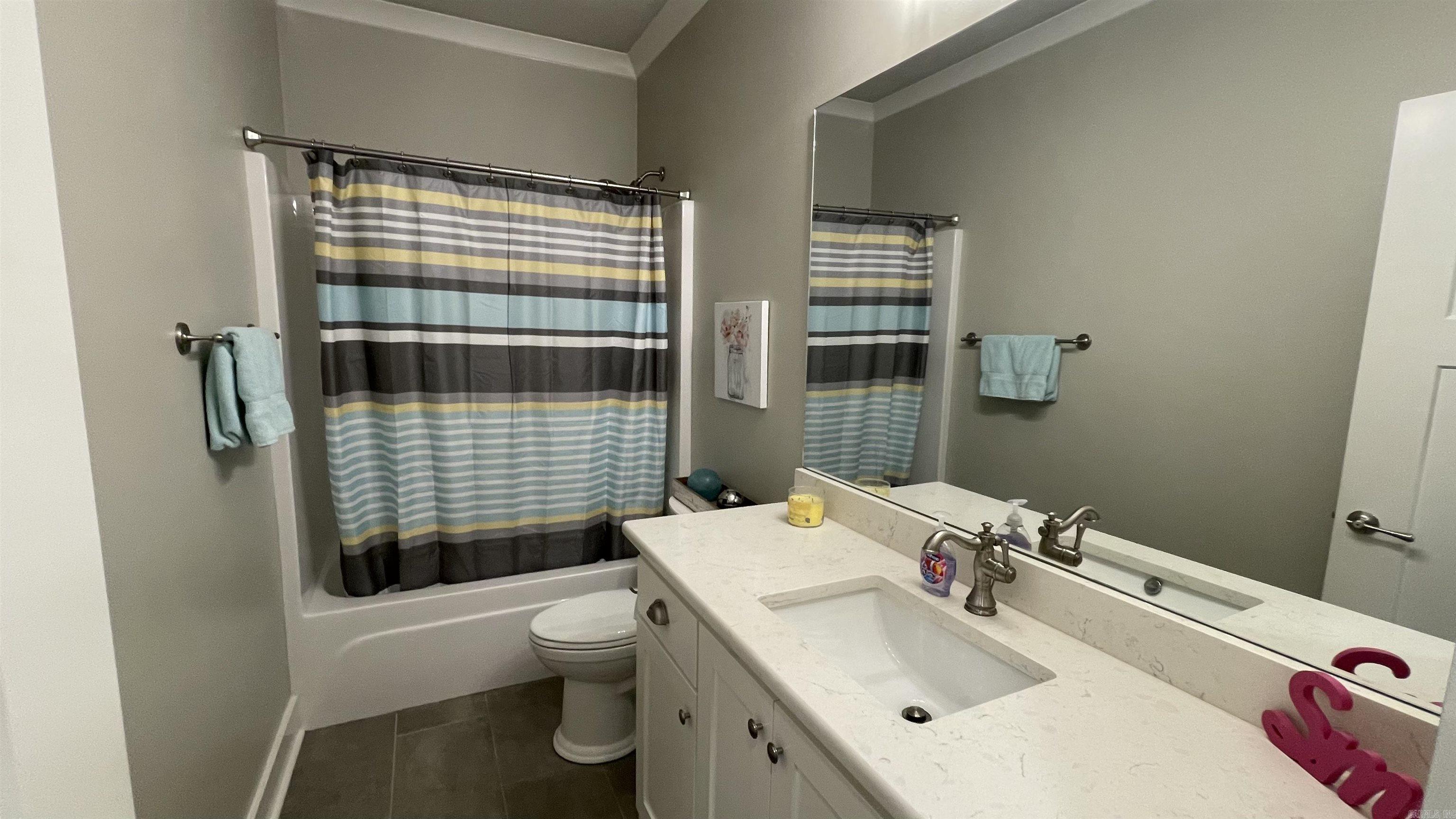 KENTUCKY HILLS - Residential