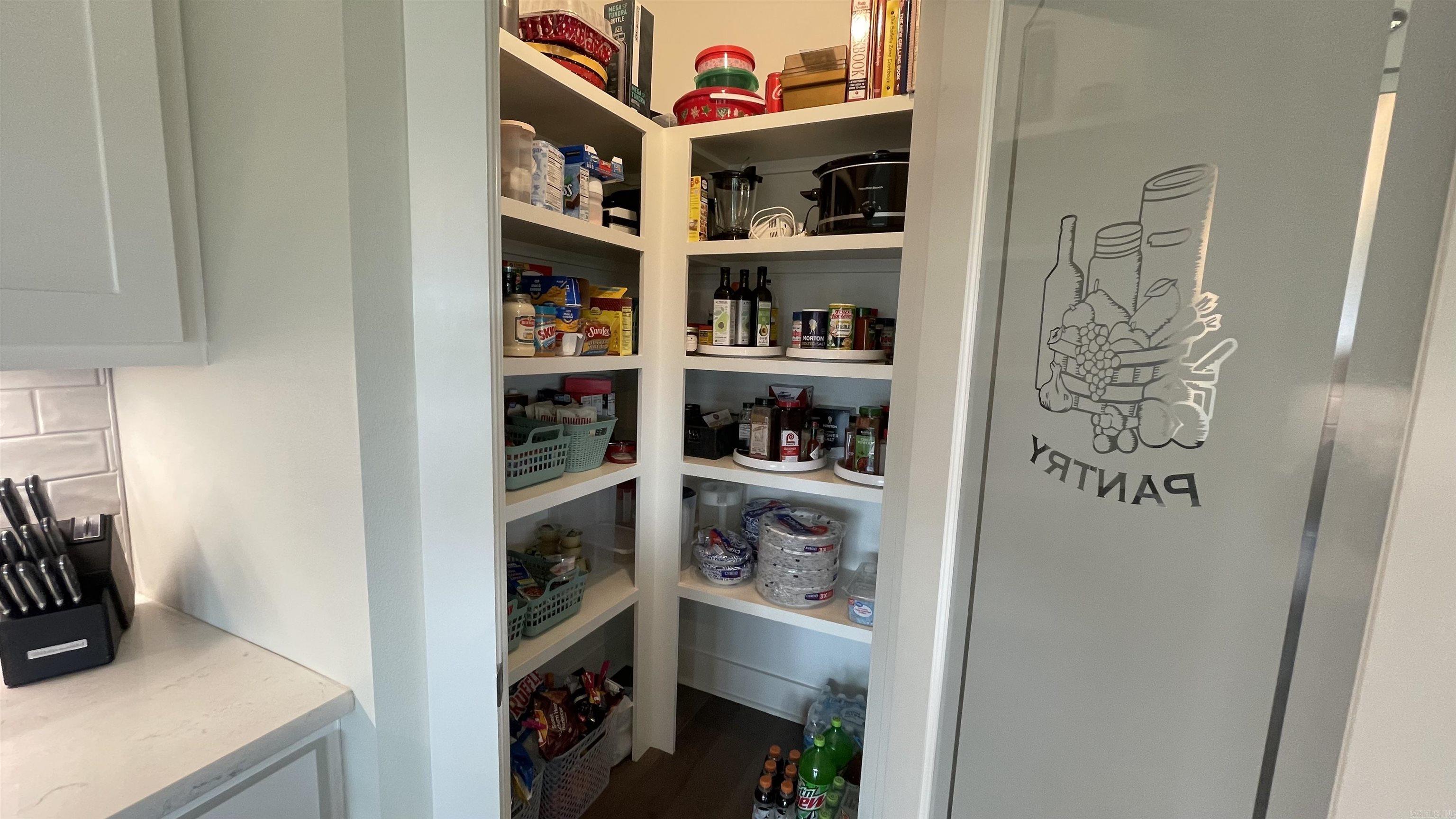 KENTUCKY HILLS - Residential