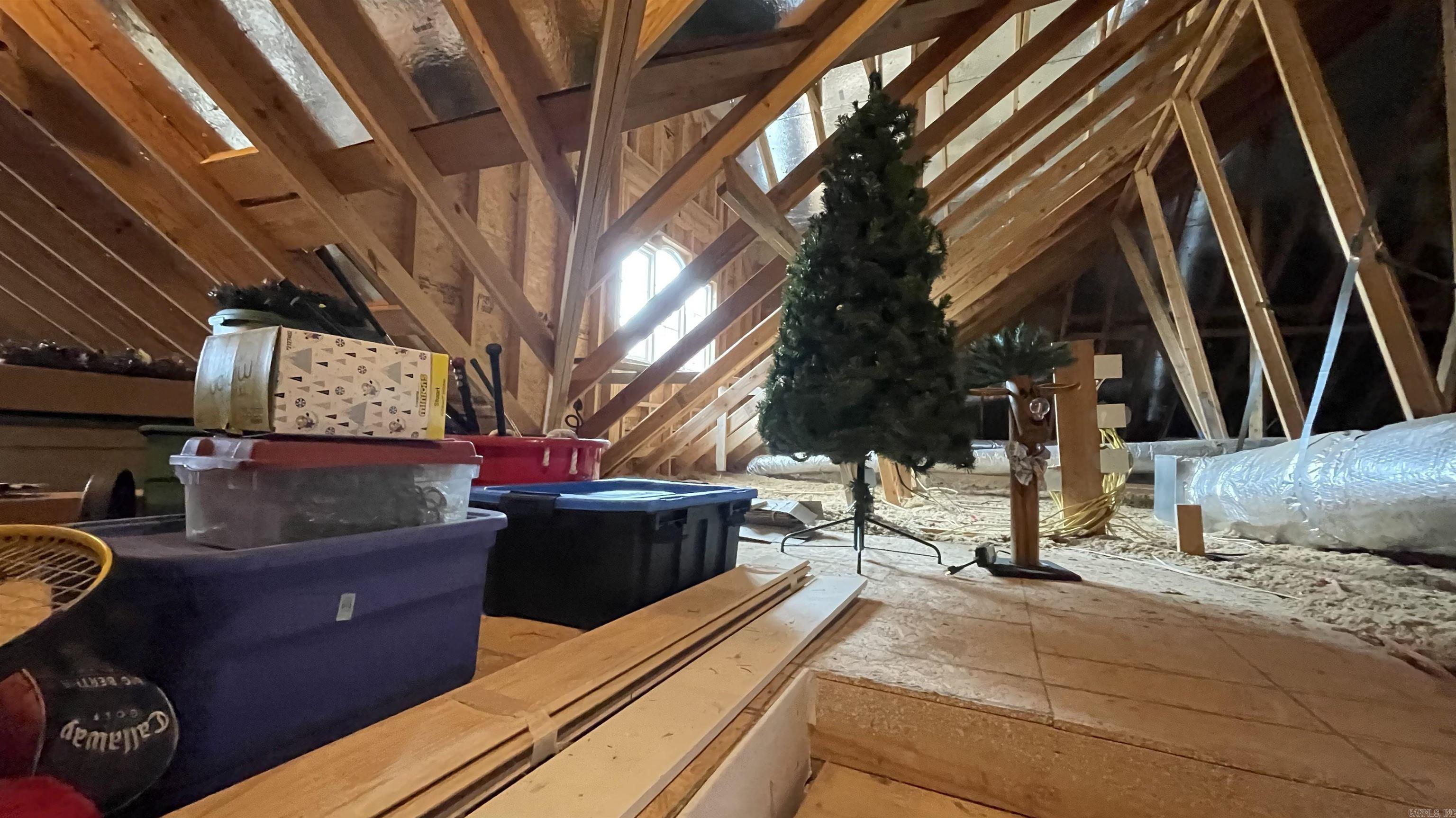 KENTUCKY HILLS - Residential