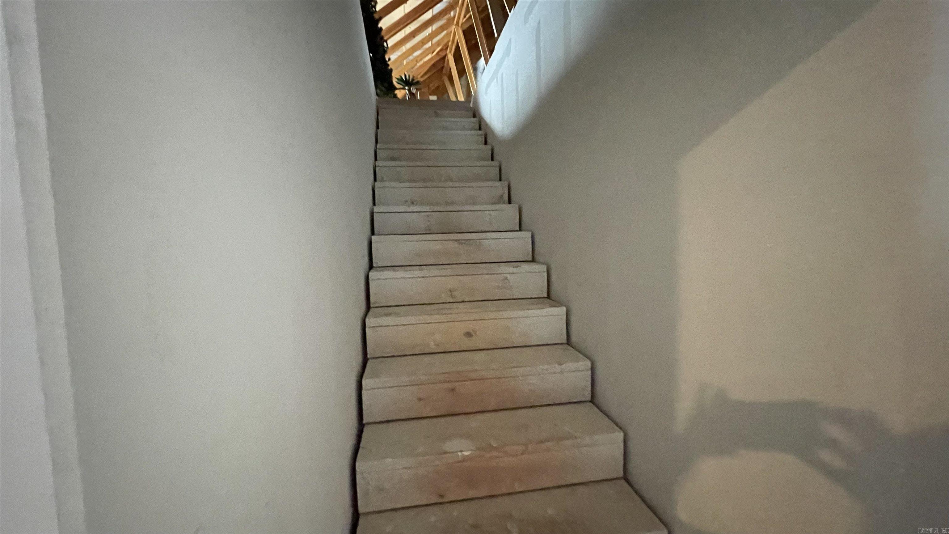 KENTUCKY HILLS - Residential