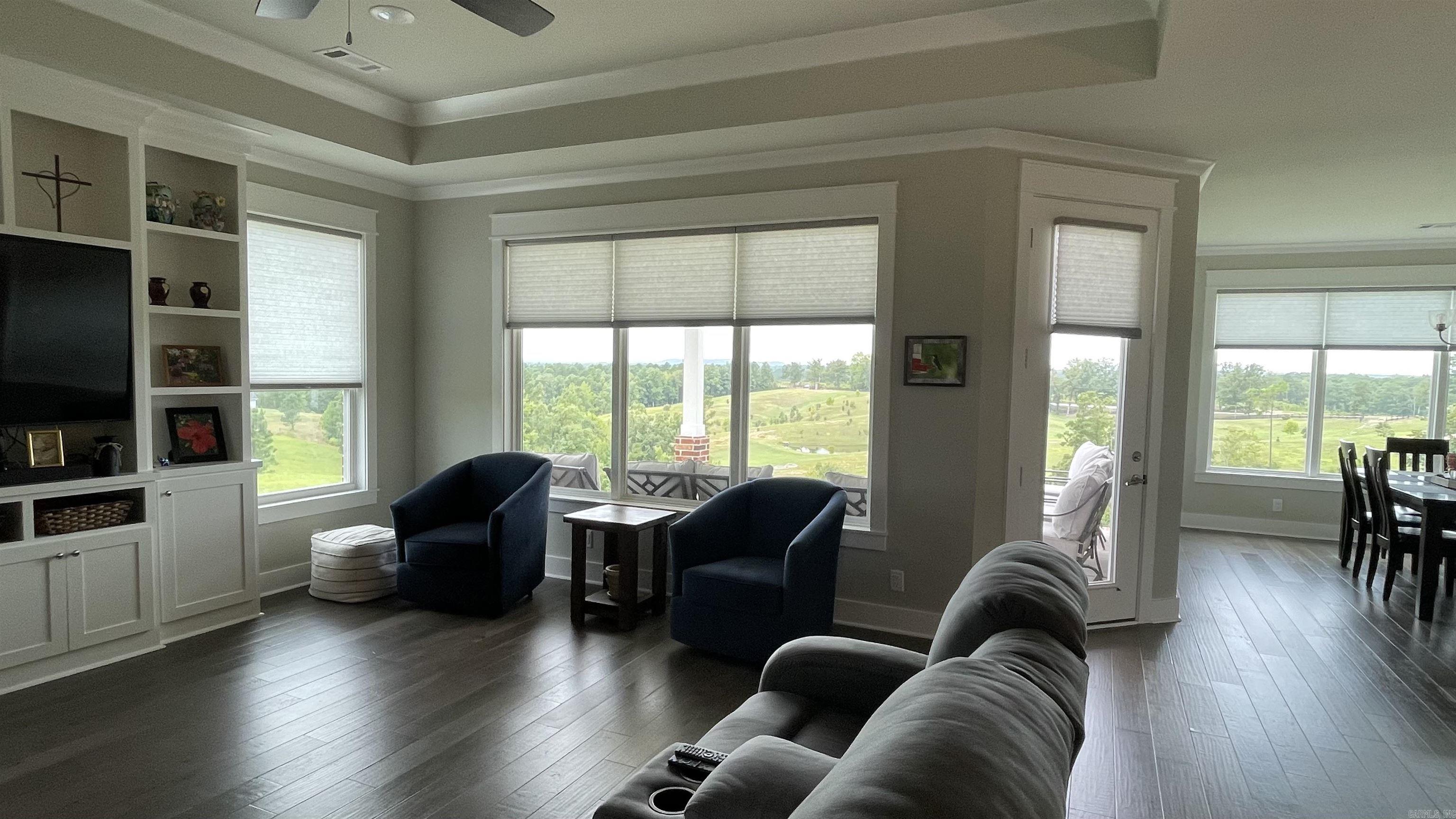 KENTUCKY HILLS - Residential