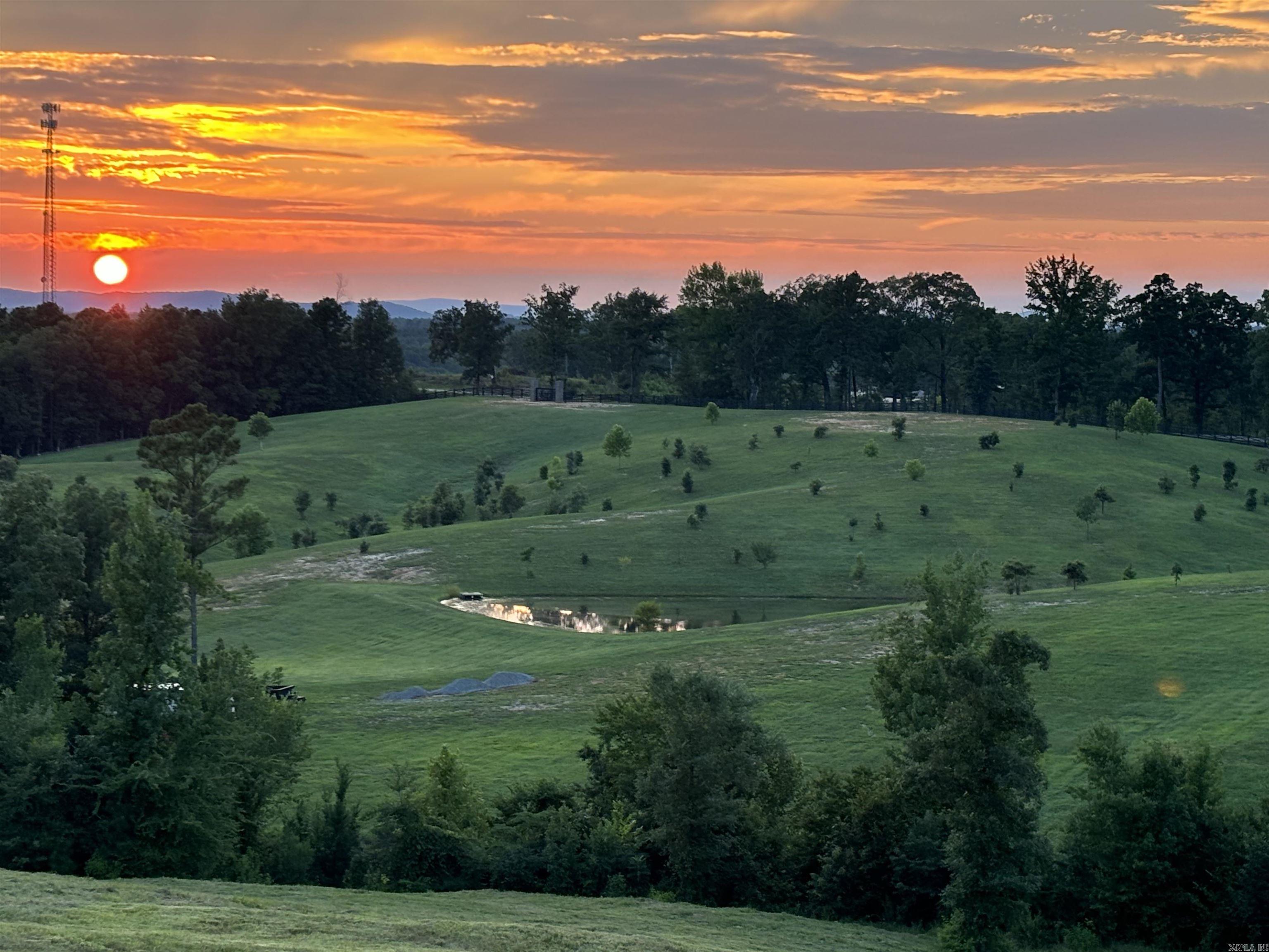 KENTUCKY HILLS - Residential