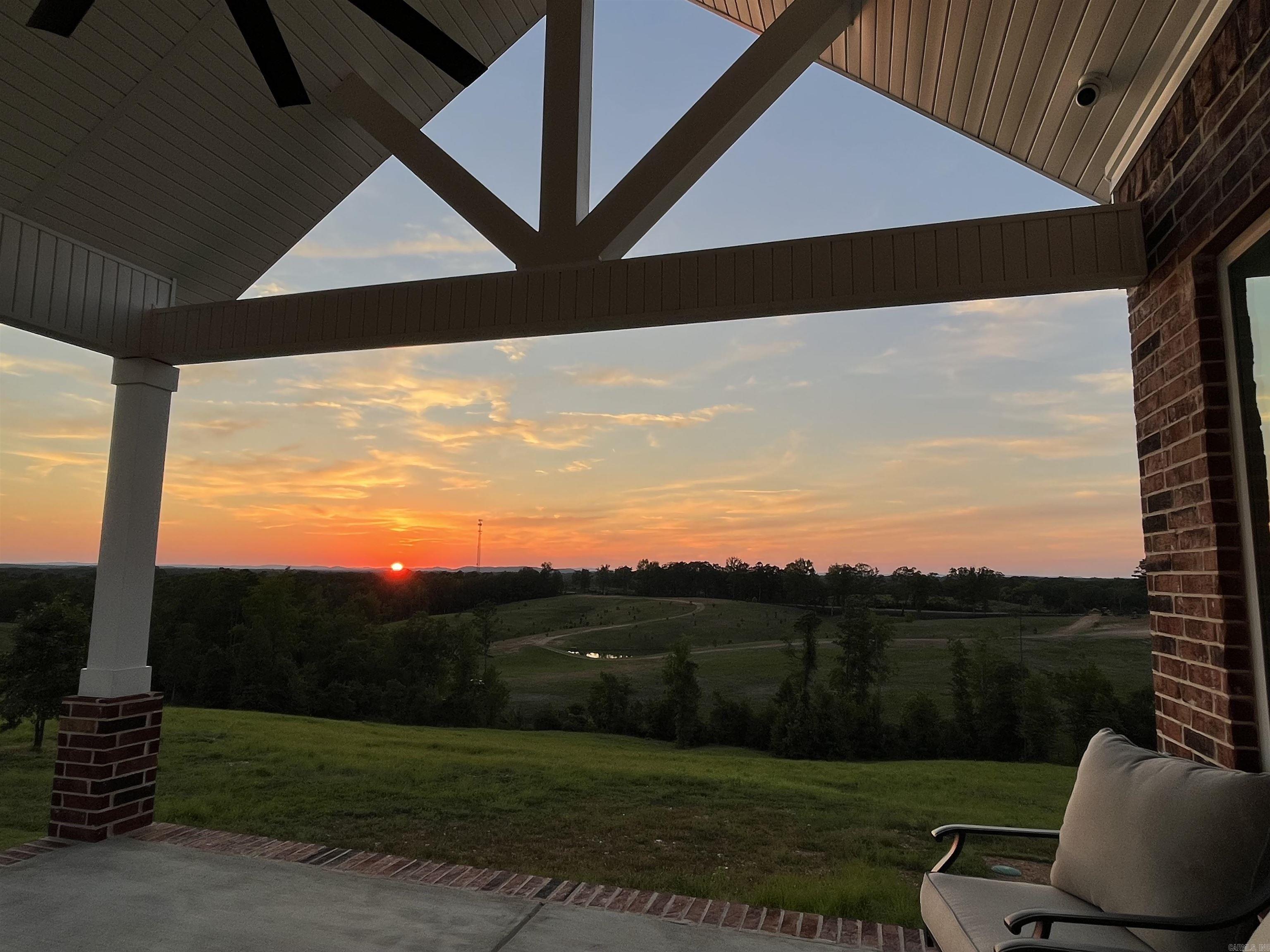 KENTUCKY HILLS - Residential