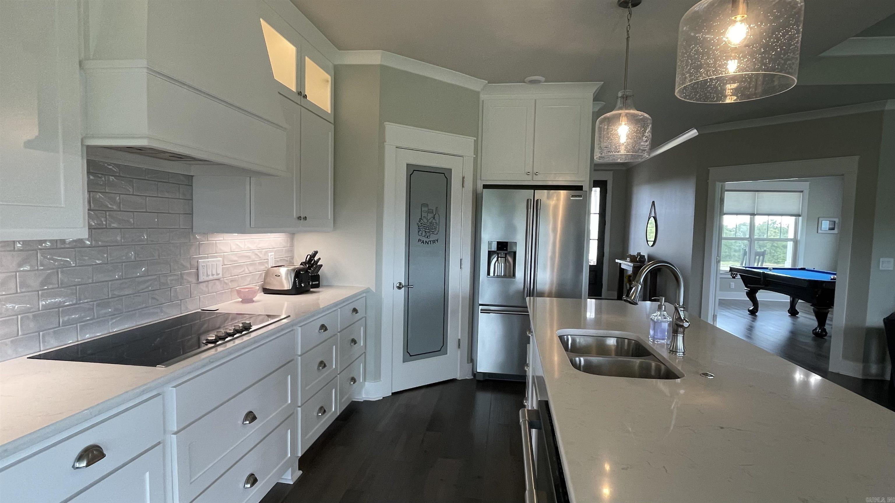 KENTUCKY HILLS - Residential