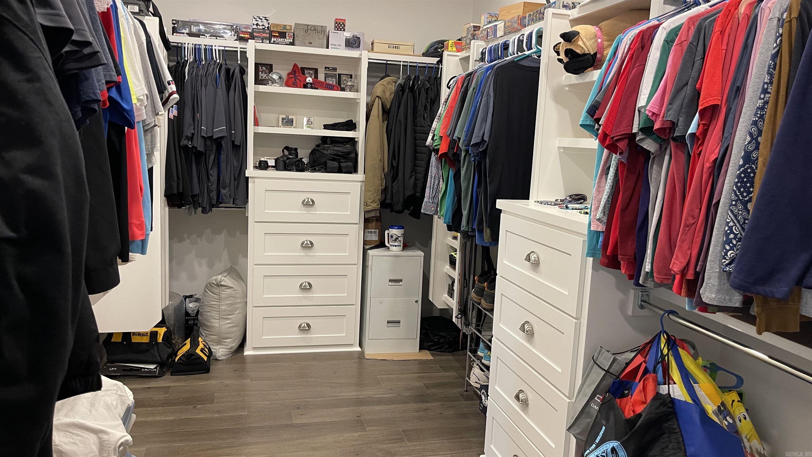 KENTUCKY HILLS - Residential