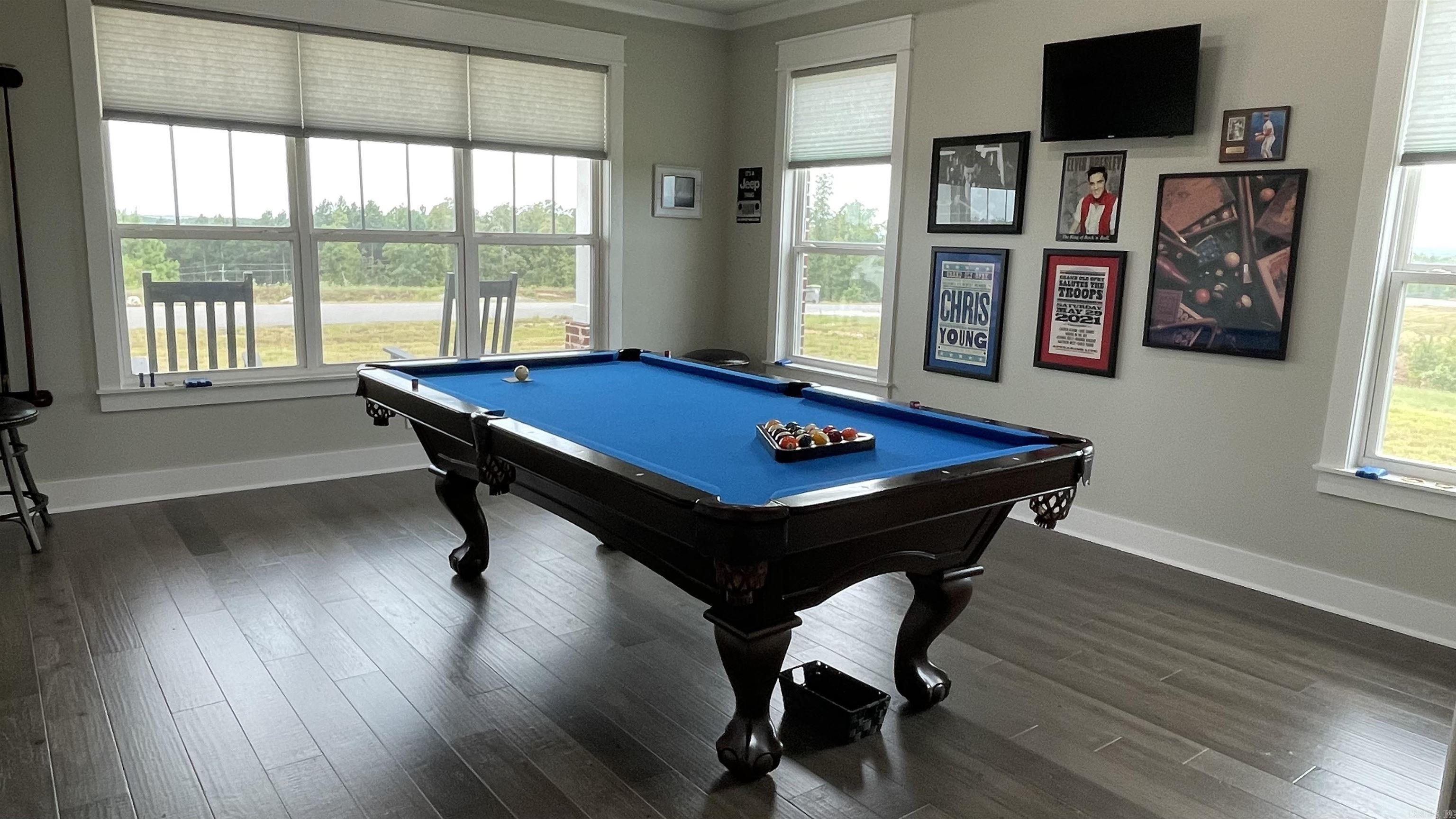 KENTUCKY HILLS - Residential