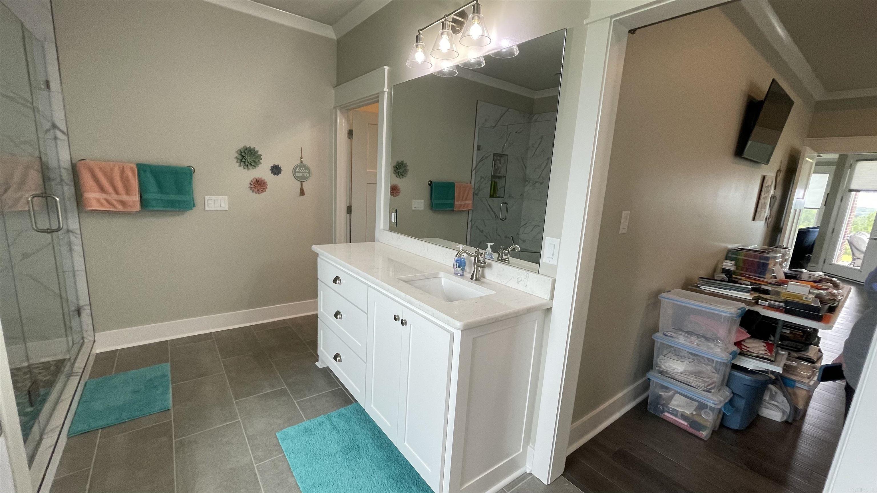 KENTUCKY HILLS - Residential