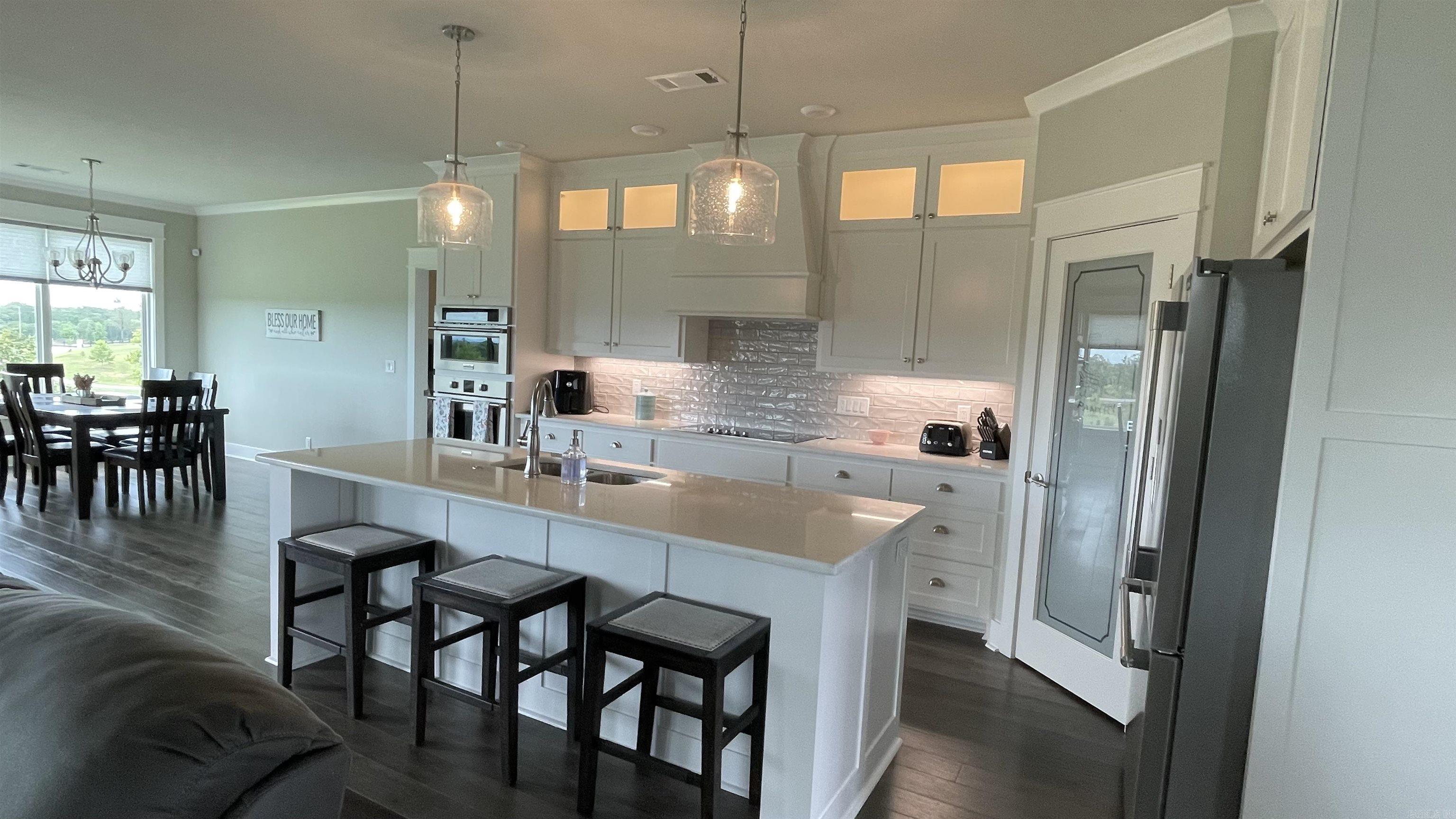 KENTUCKY HILLS - Residential