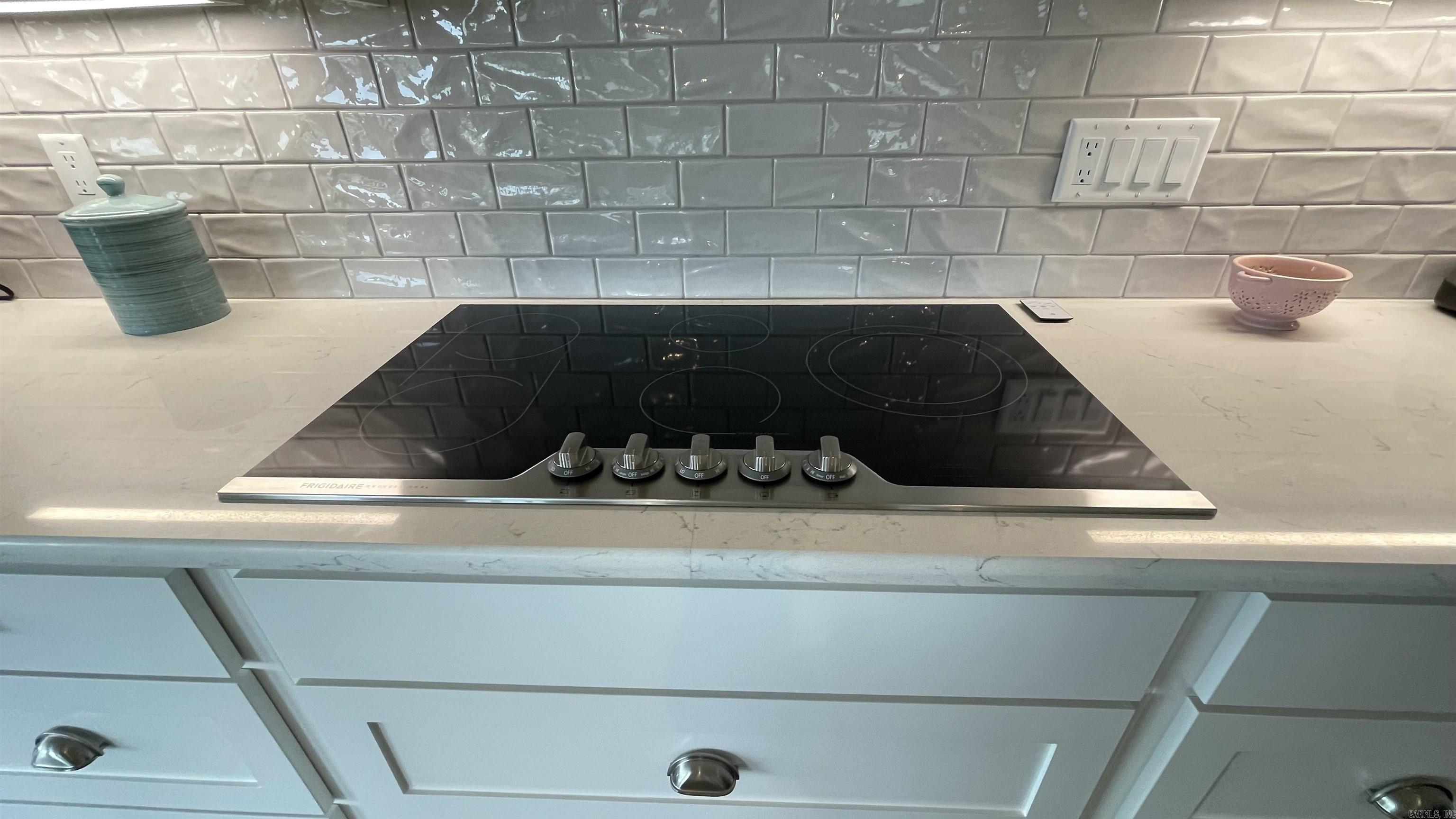 KENTUCKY HILLS - Residential