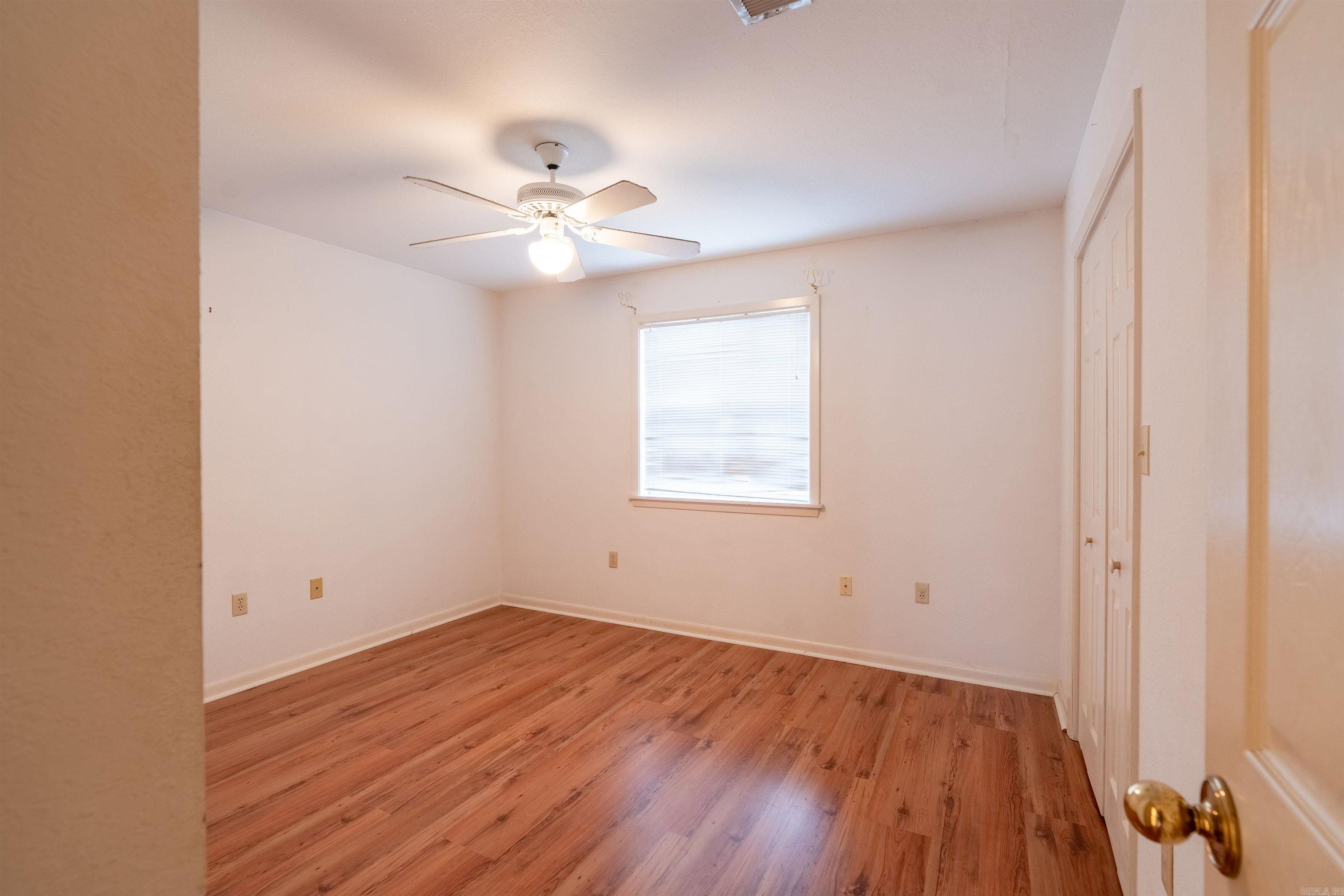 RIVER OAKS - Residential