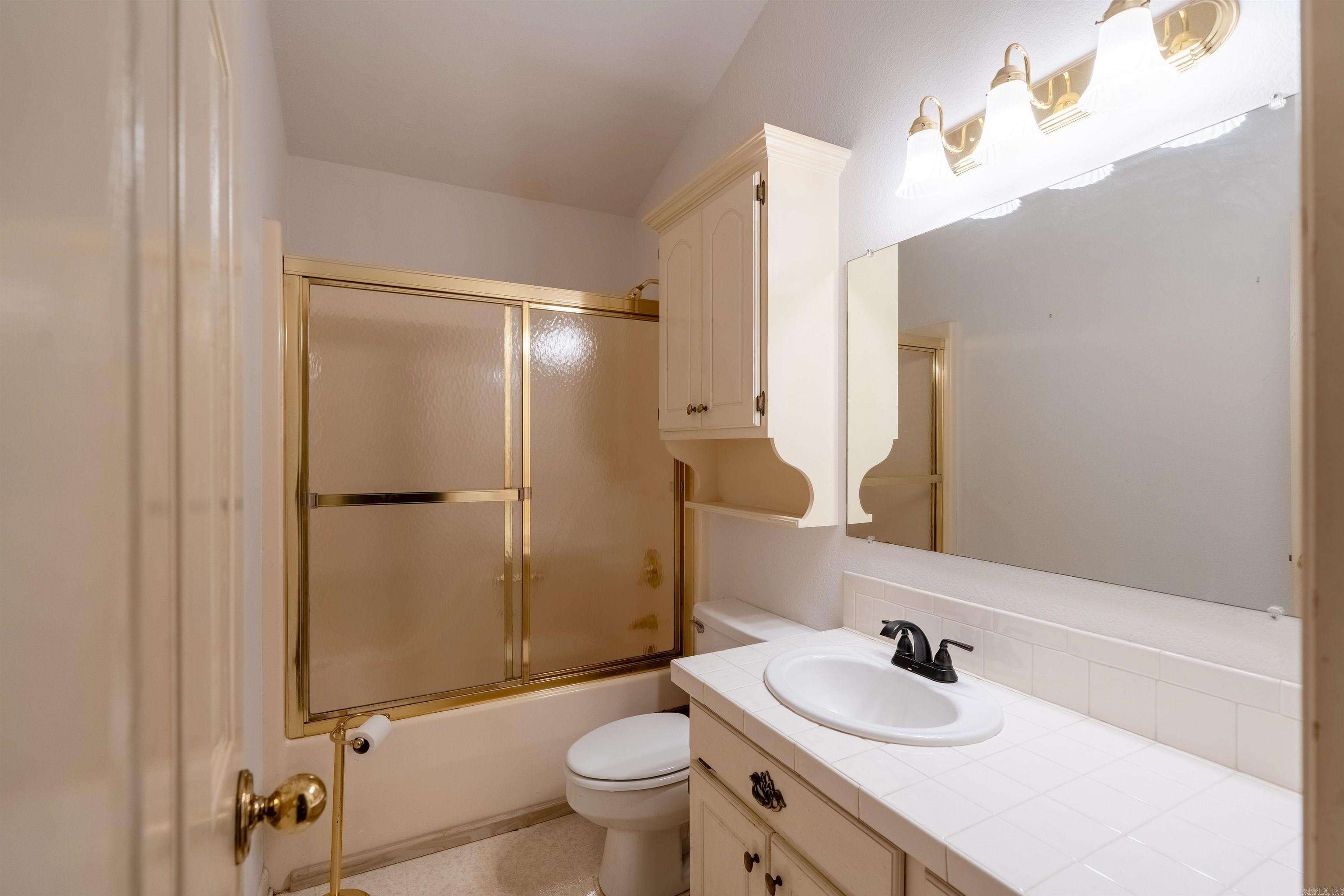 RIVER OAKS - Residential