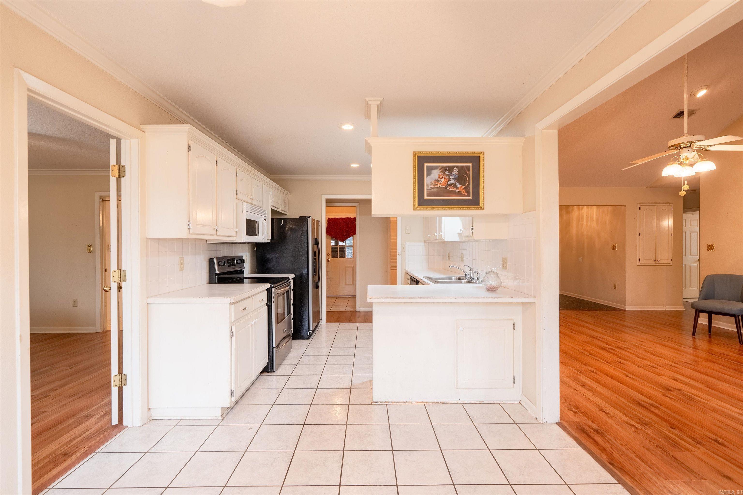 RIVER OAKS - Residential