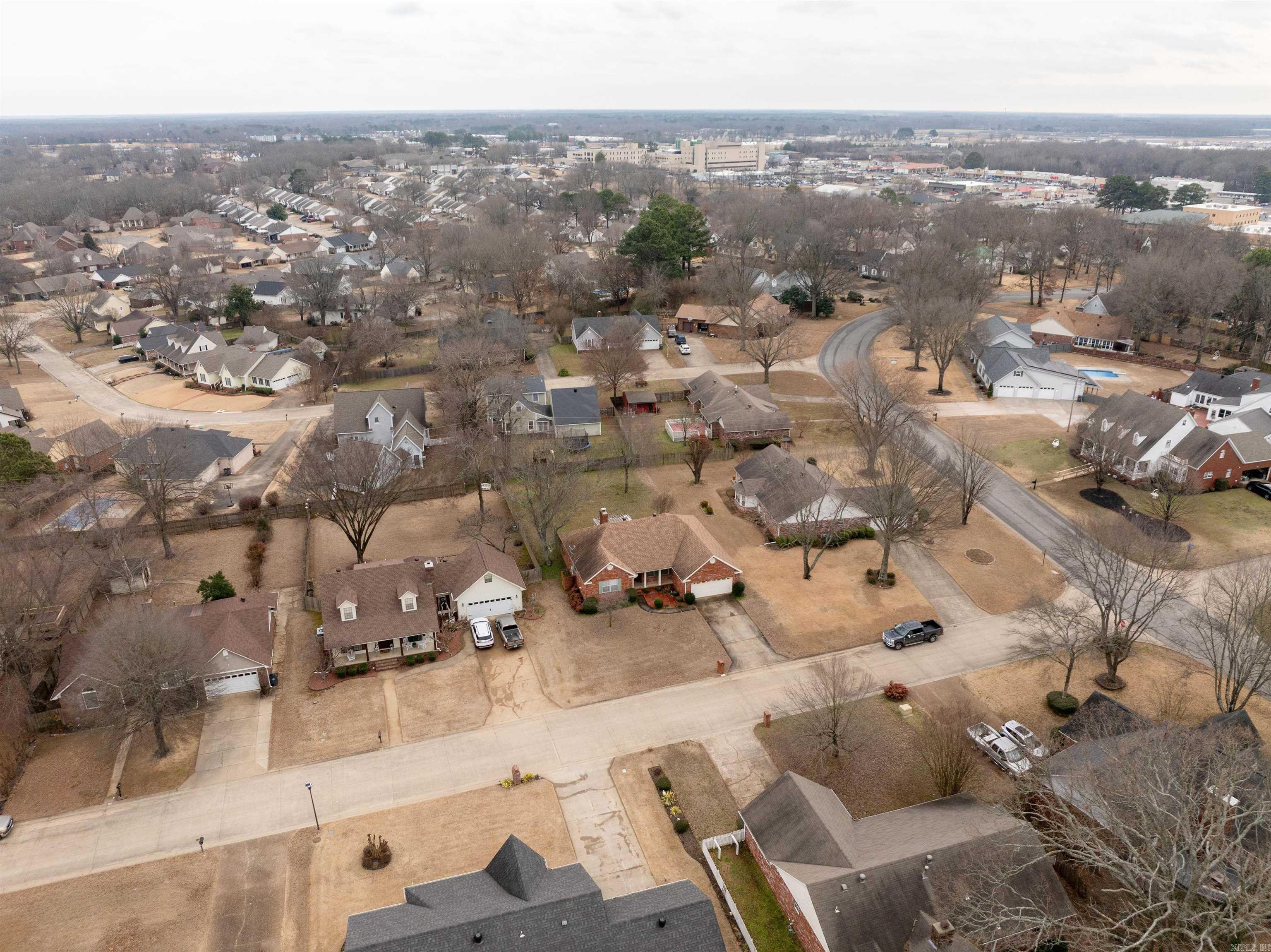 RIVER OAKS - Residential