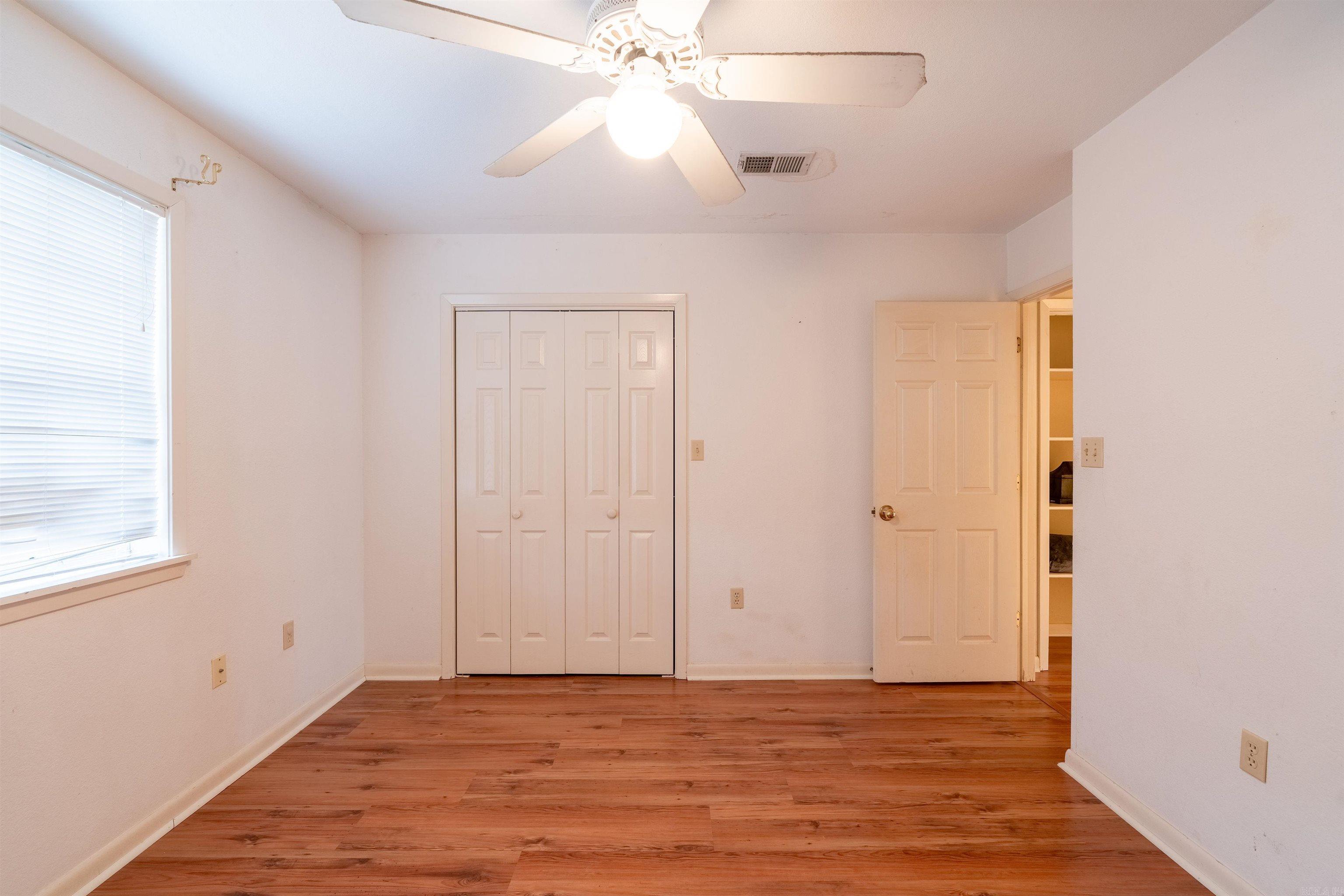 RIVER OAKS - Residential