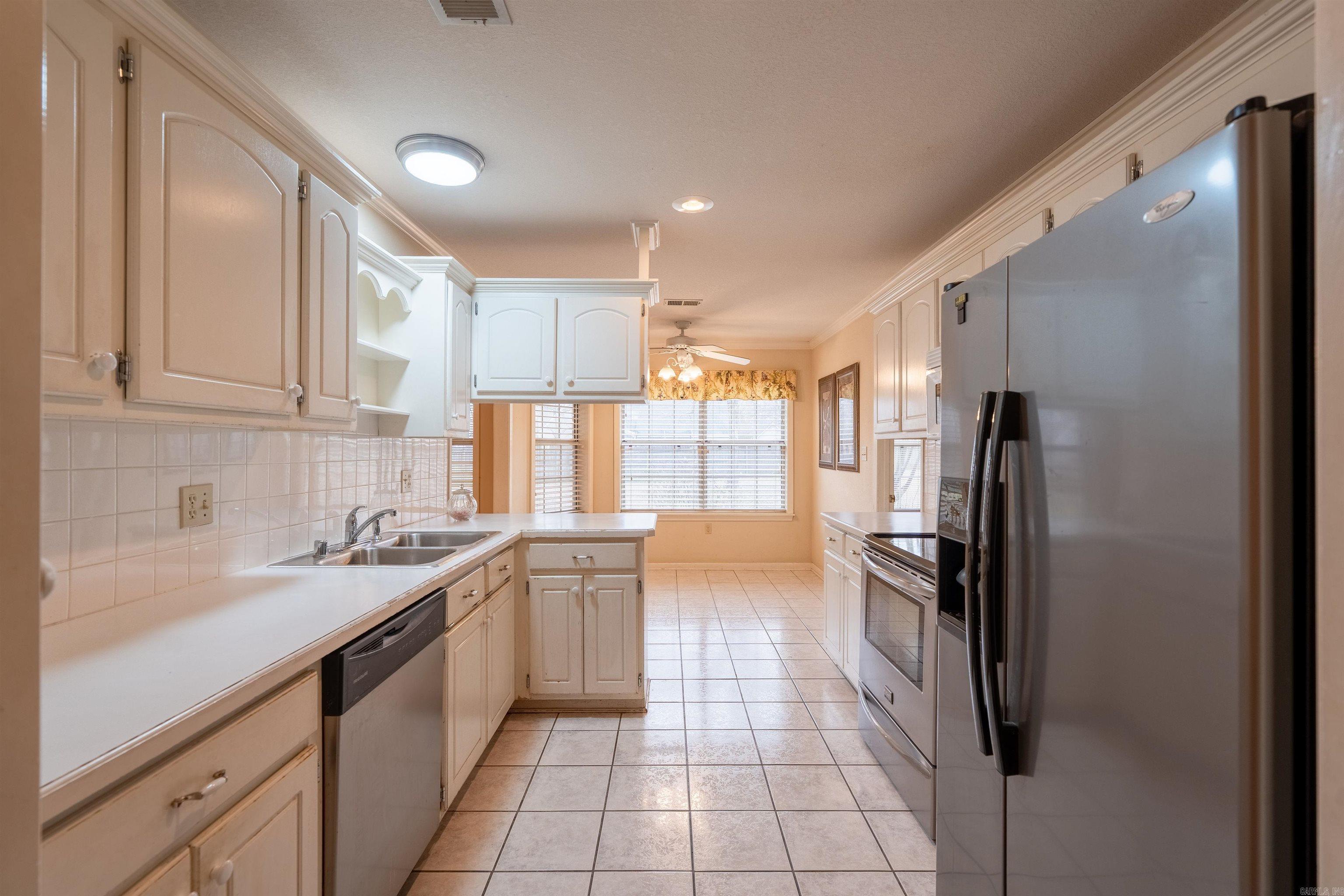 RIVER OAKS - Residential