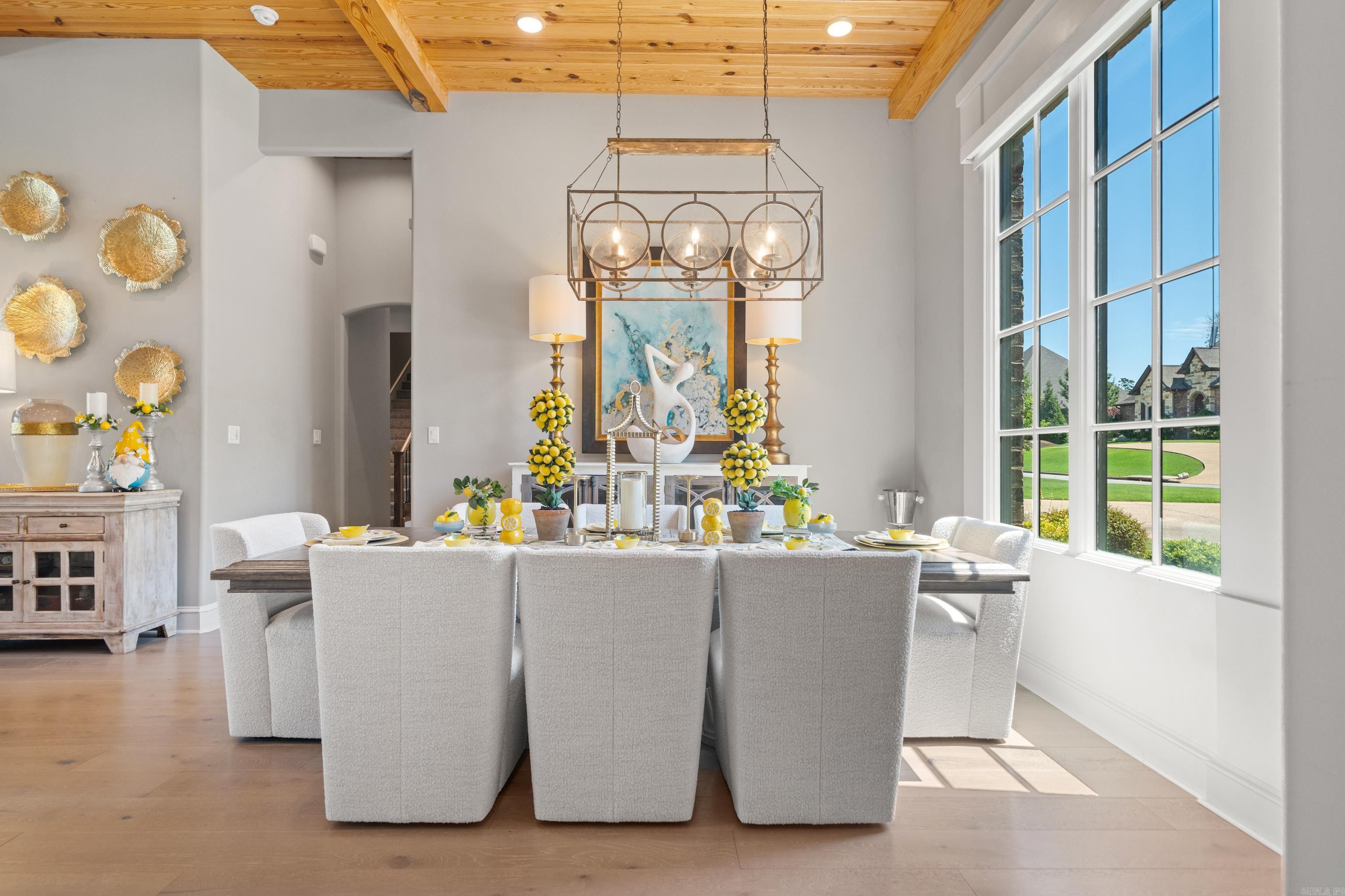 ARLINGTON PARK - Residential