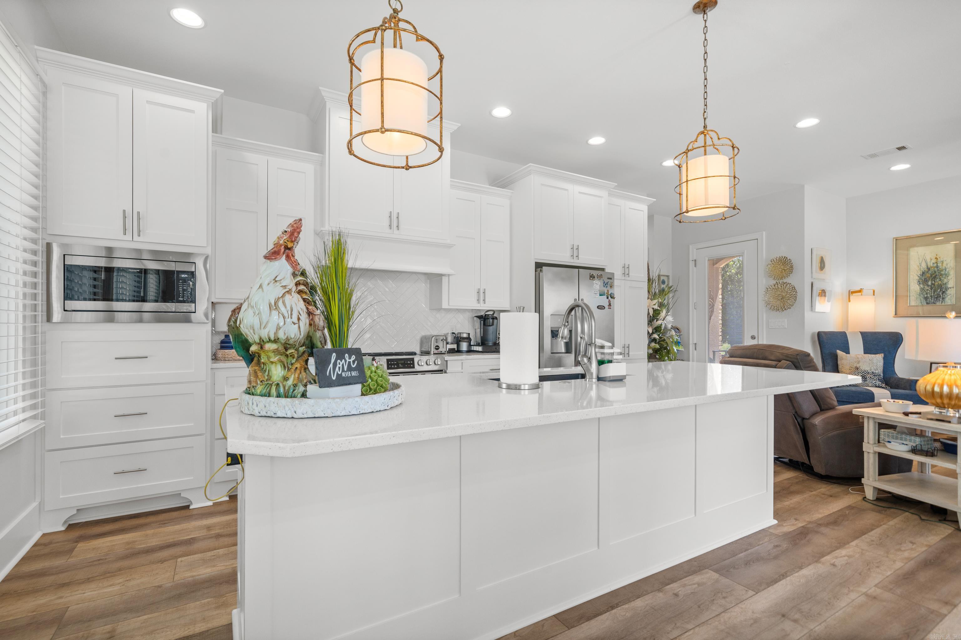 ARLINGTON PARK - Residential