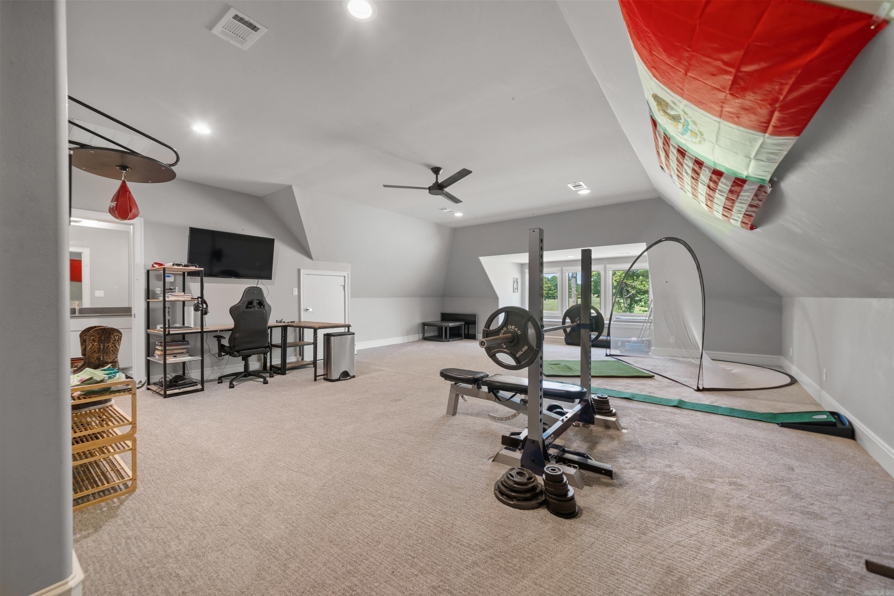 ARLINGTON PARK - Residential
