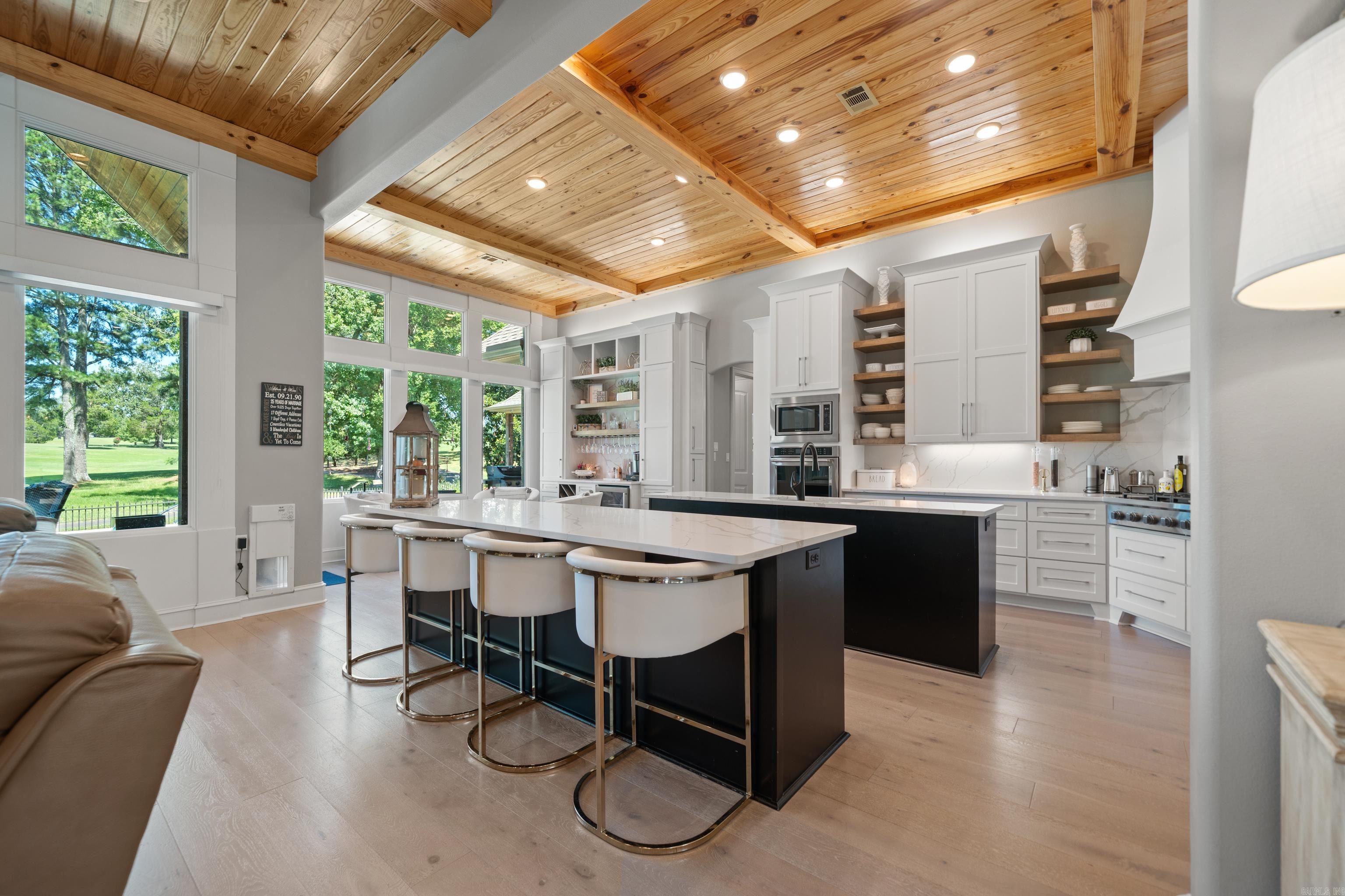 ARLINGTON PARK - Residential