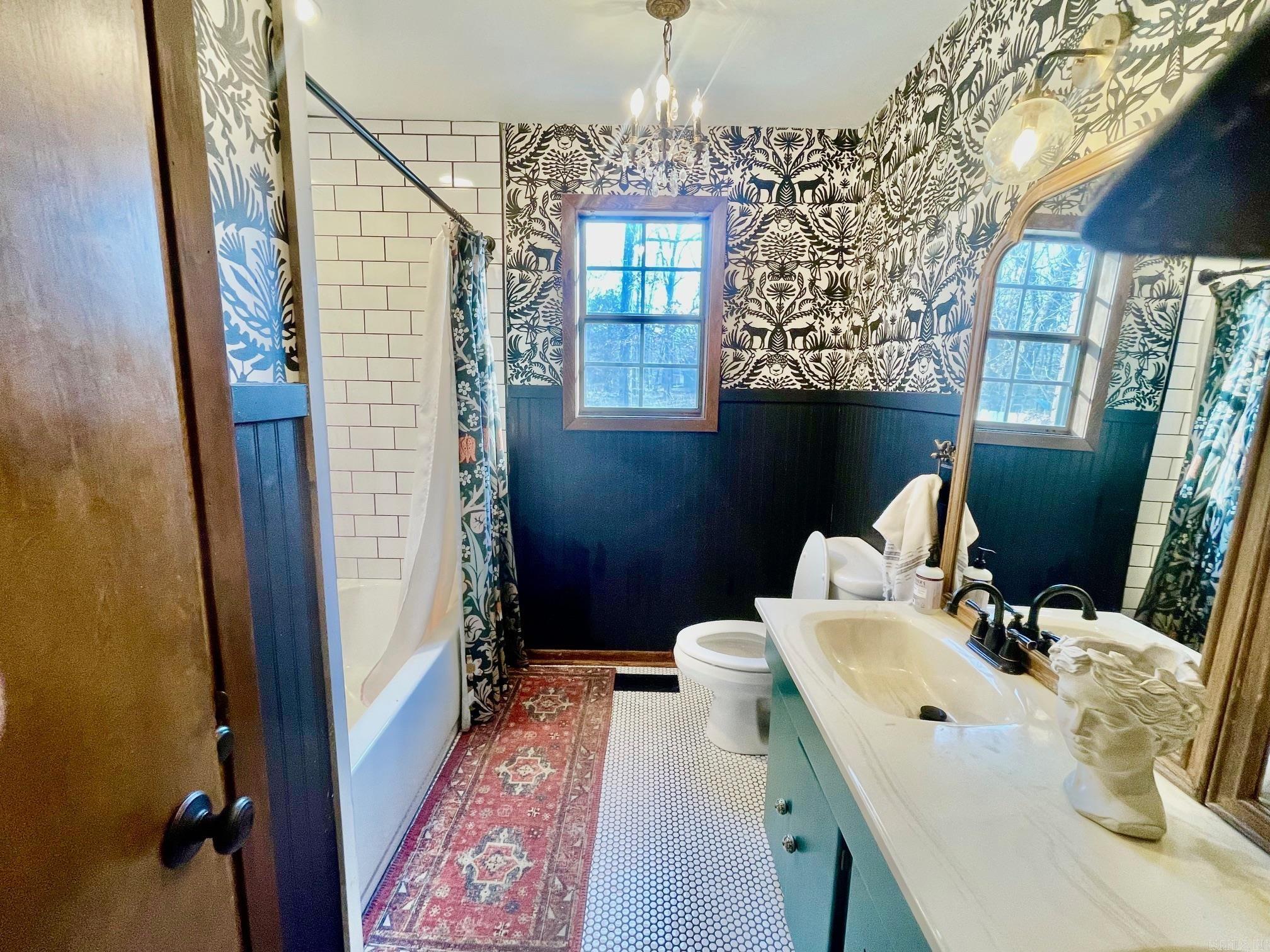 WESTERN OAKS - Residential