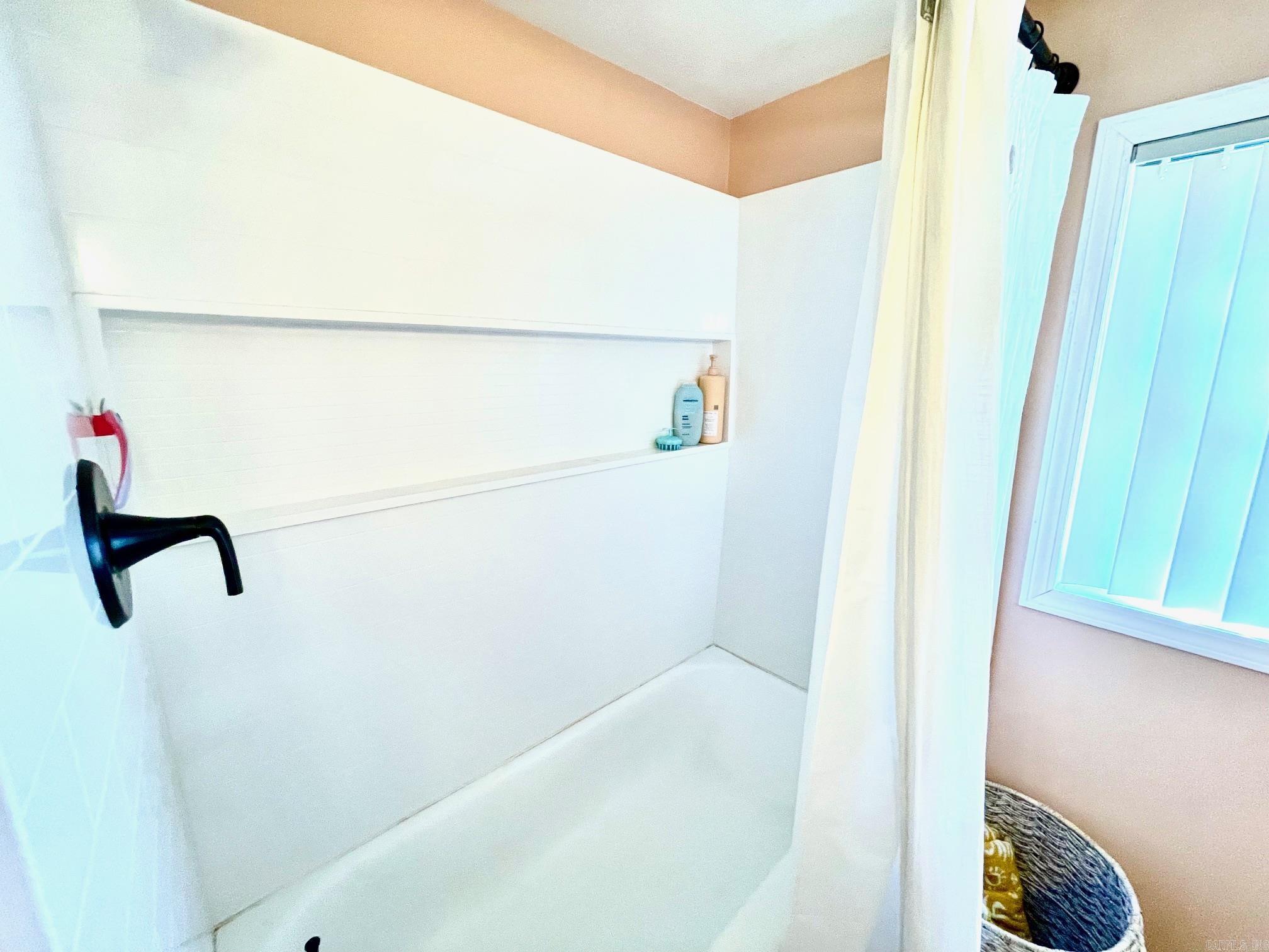 WESTERN OAKS - Residential