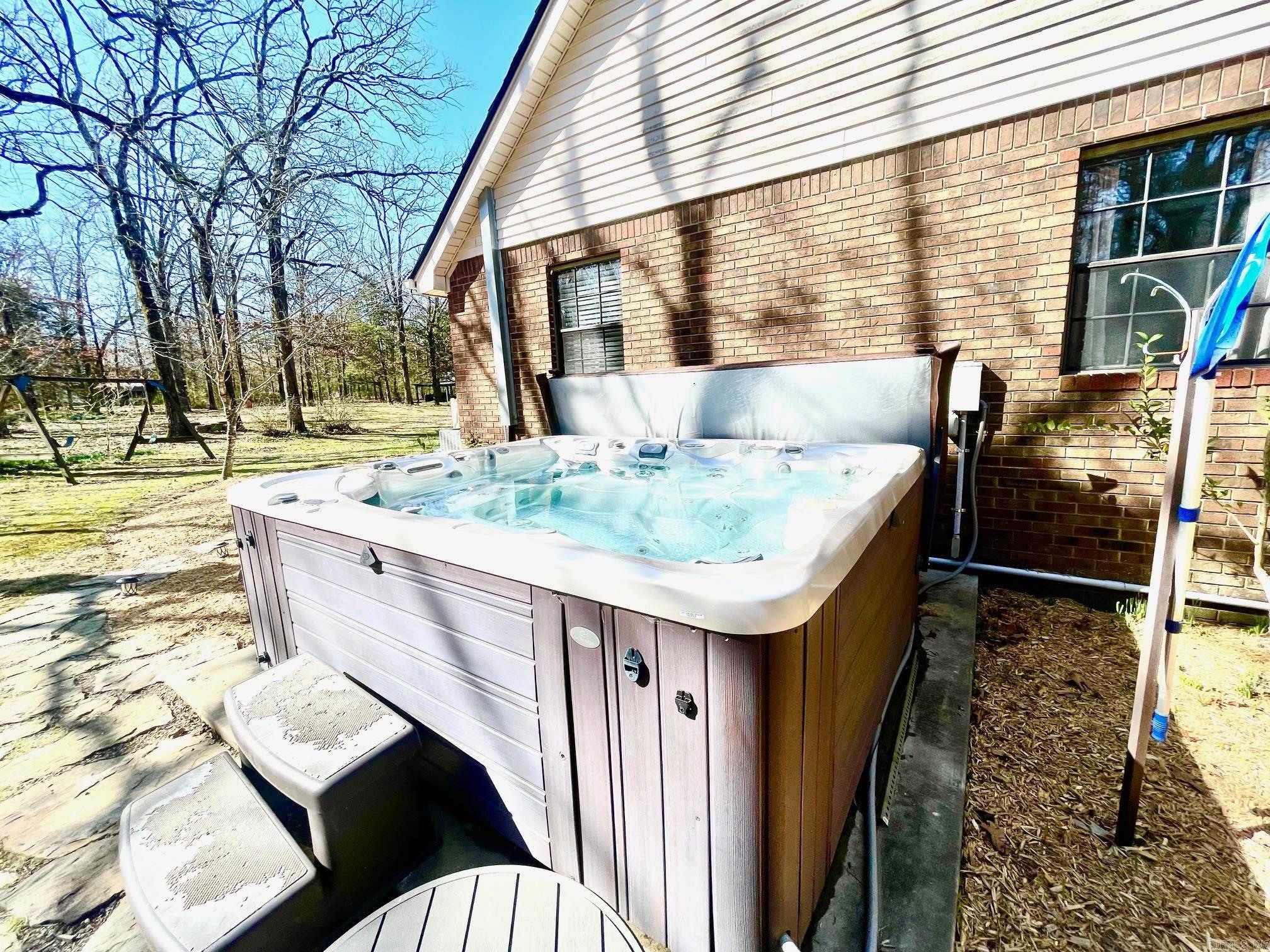 WESTERN OAKS - Residential