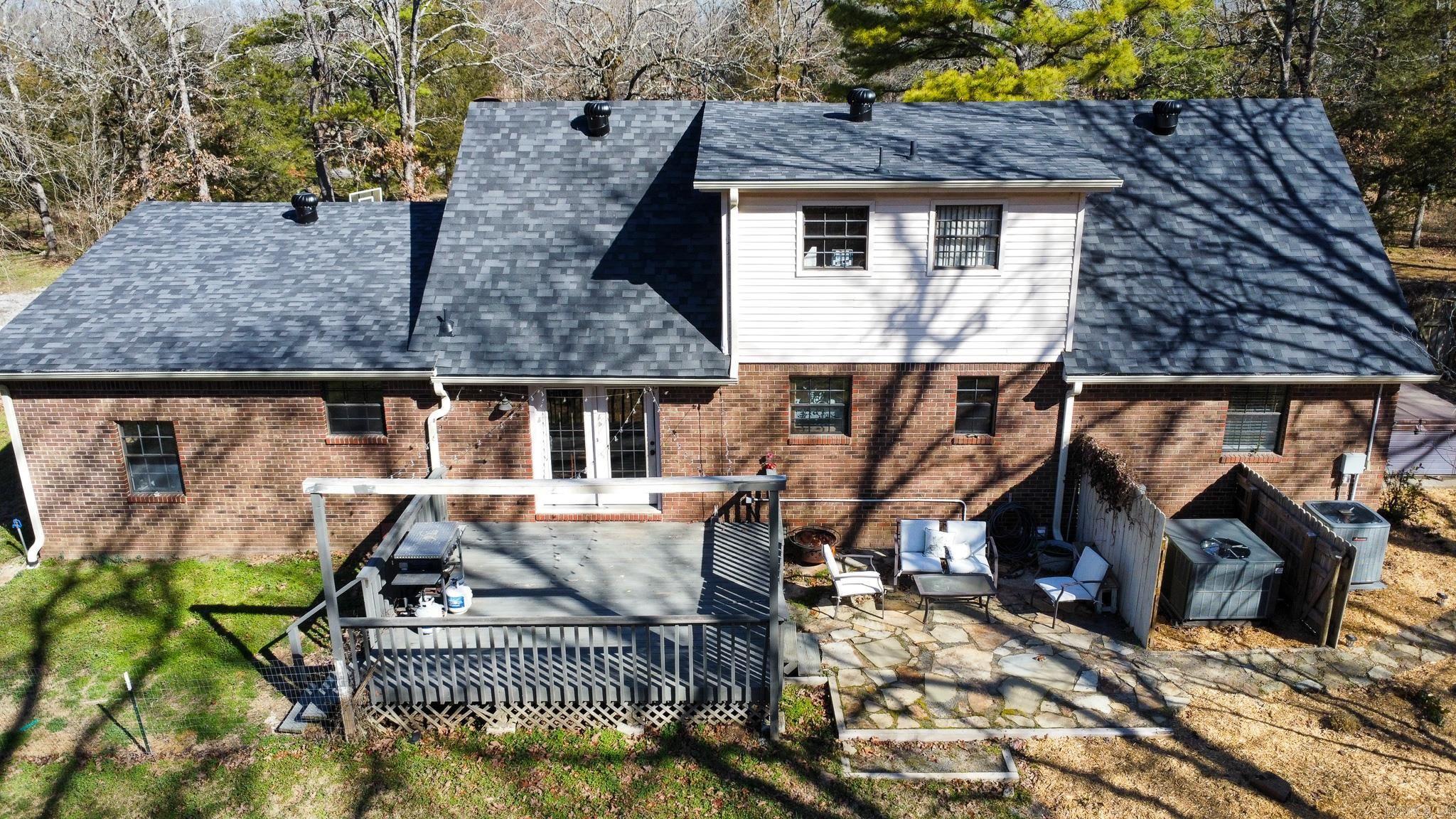 WESTERN OAKS - Residential