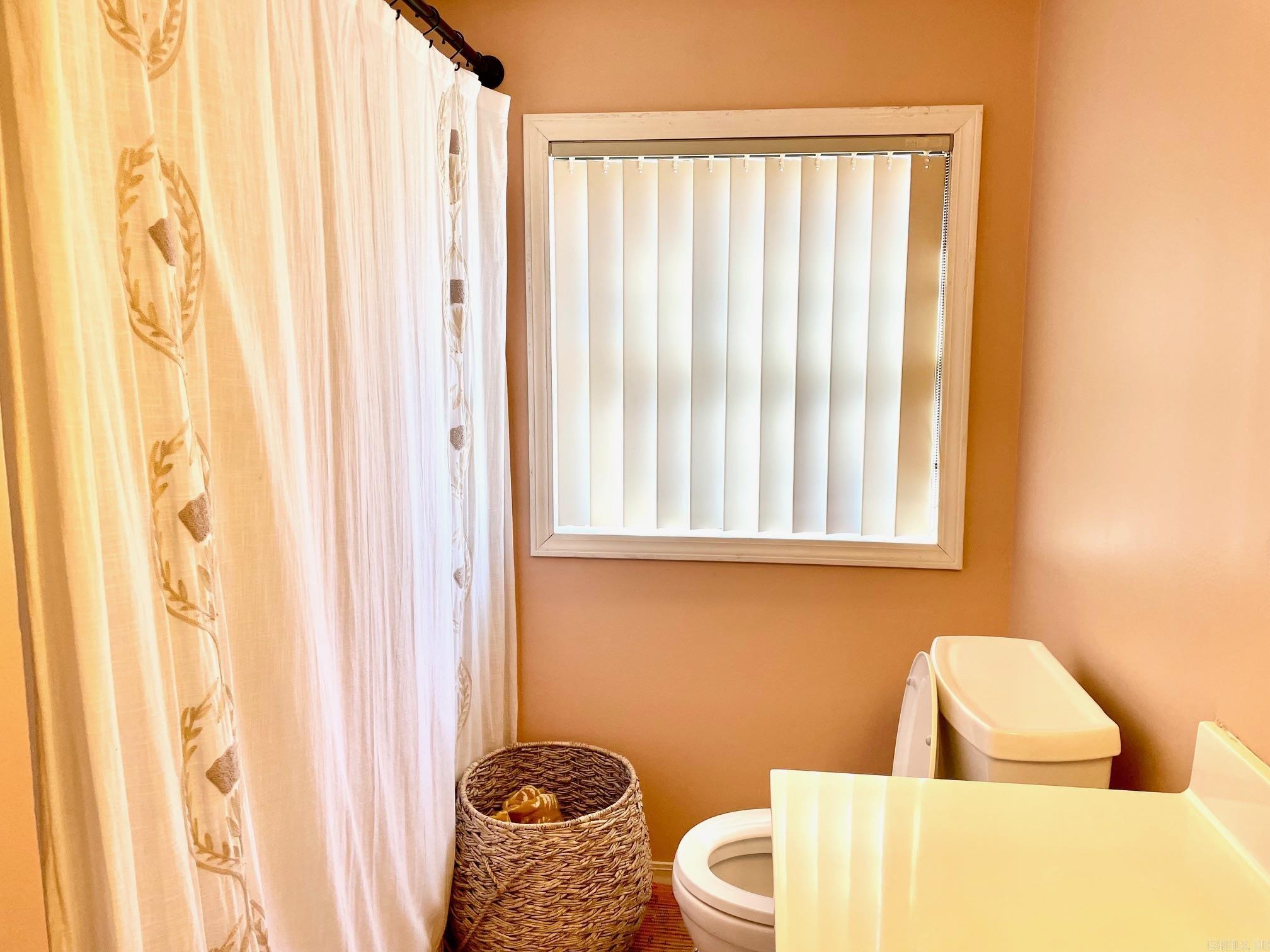 WESTERN OAKS - Residential