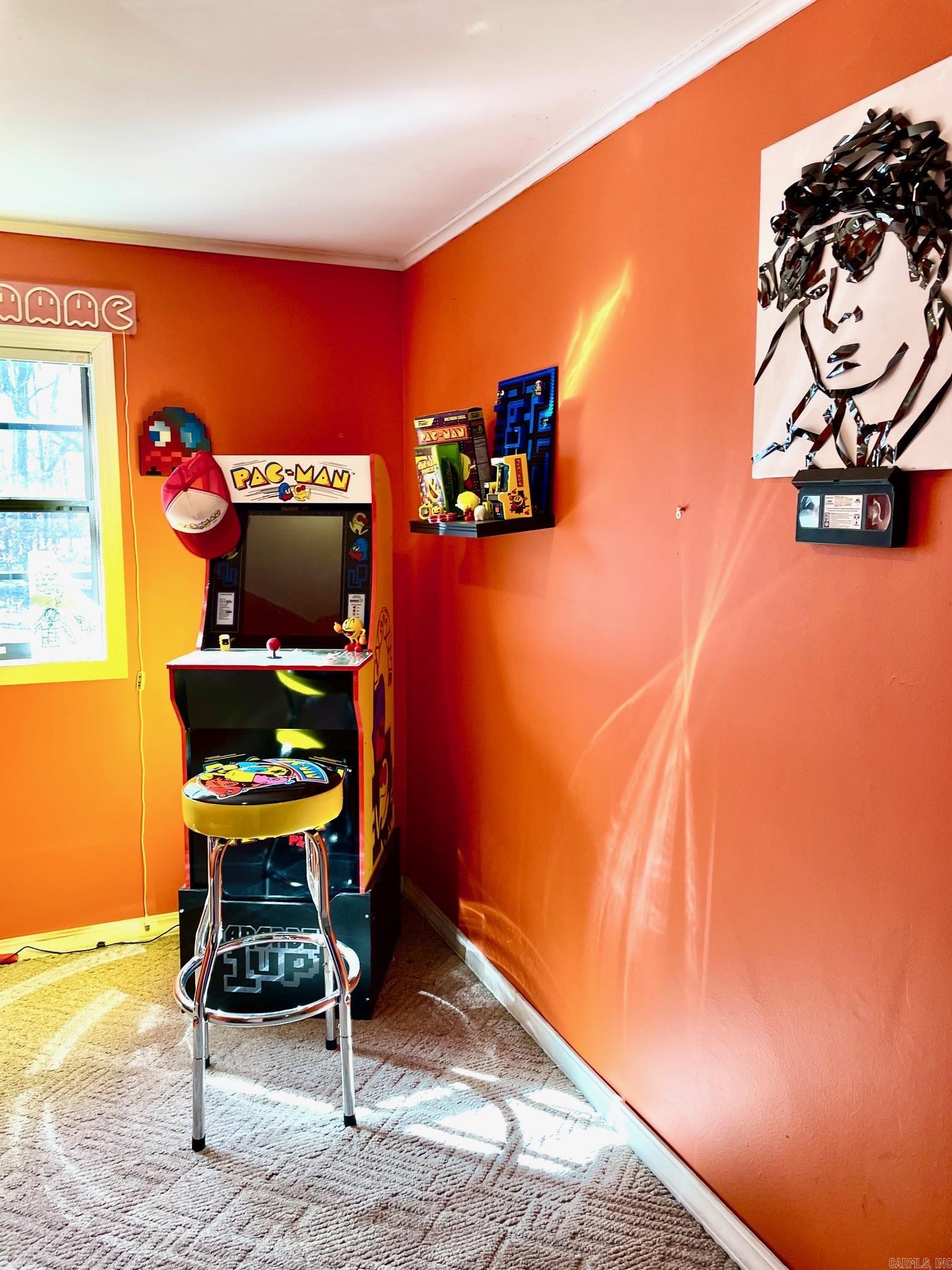 WESTERN OAKS - Residential