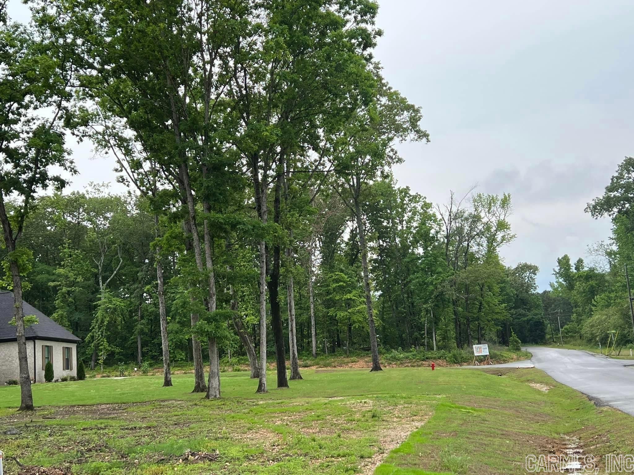 WHITE OAK MANOR - Land