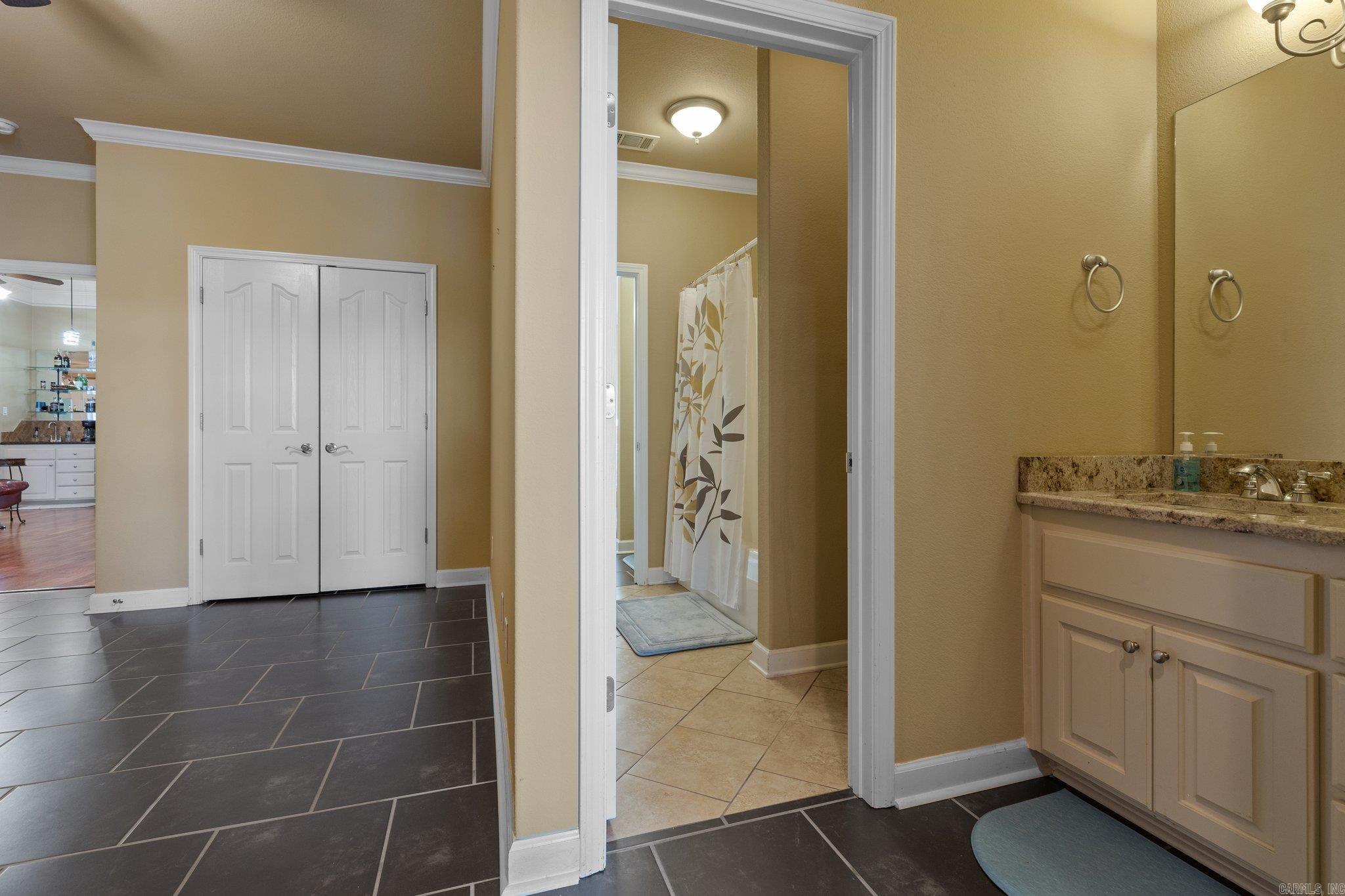 Horseshoe Lake Estates - Residential