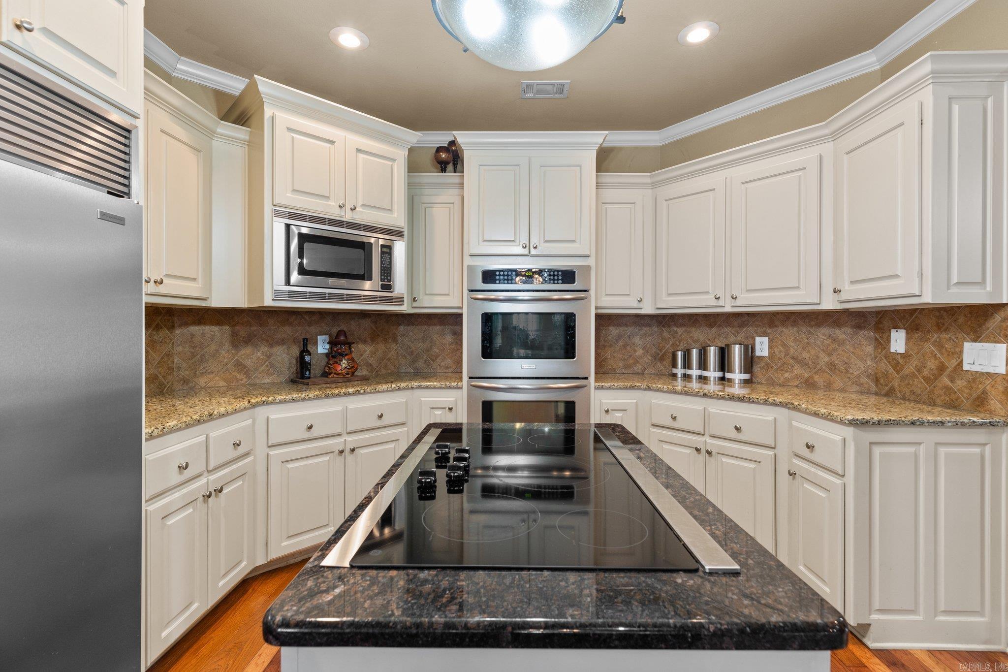 Horseshoe Lake Estates - Residential