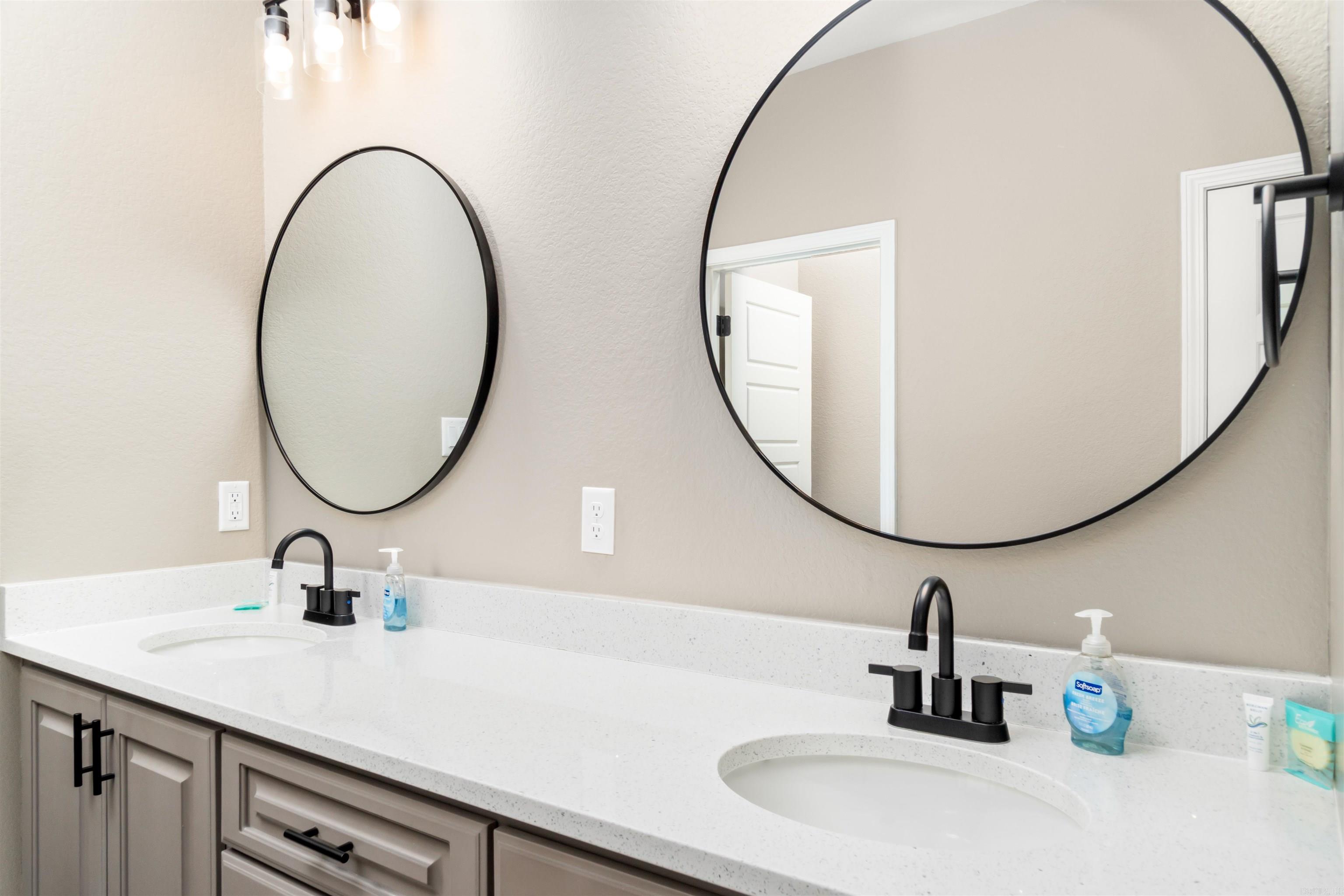 ALTA VISTA - Residential