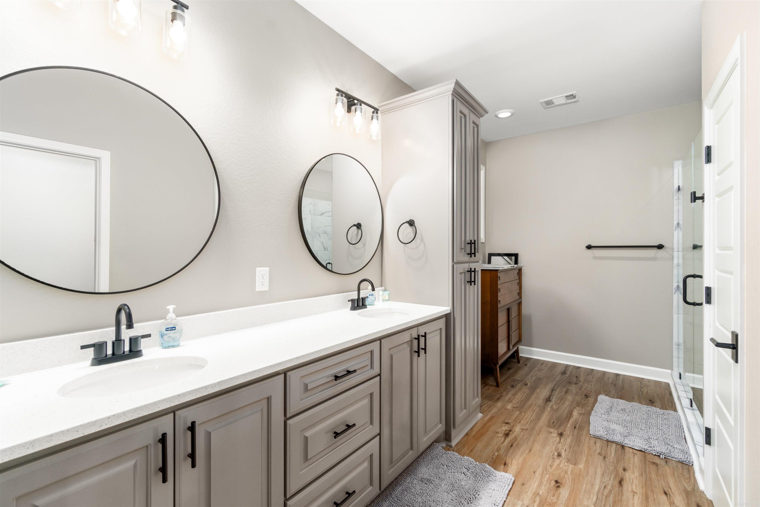 ALTA VISTA - Residential