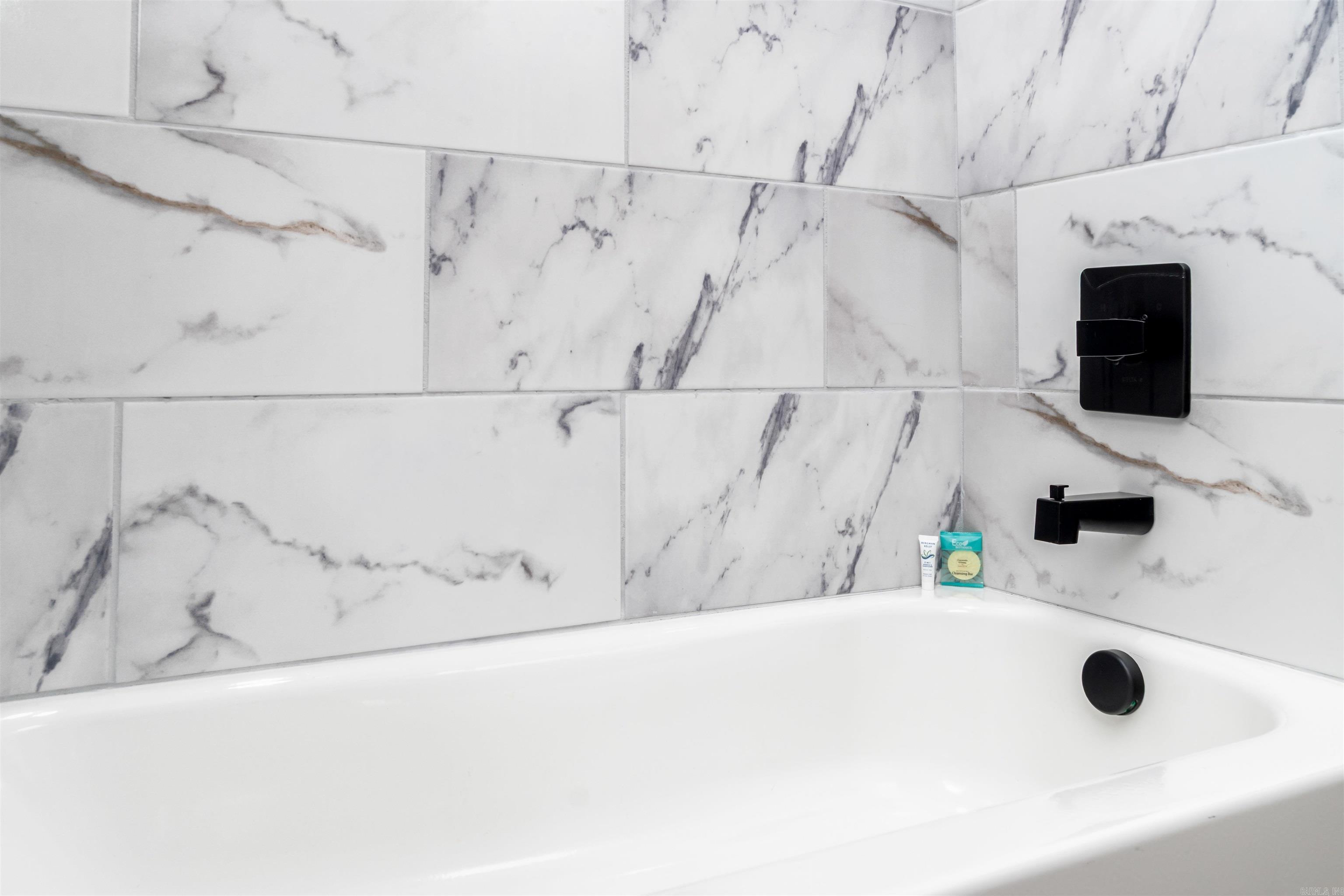 ALTA VISTA - Residential