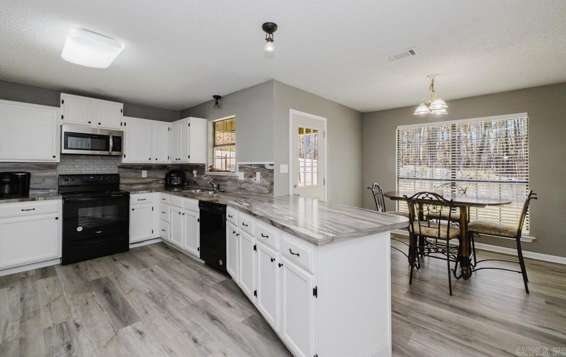 HONEYSUCKLE HILLS ADD - Residential