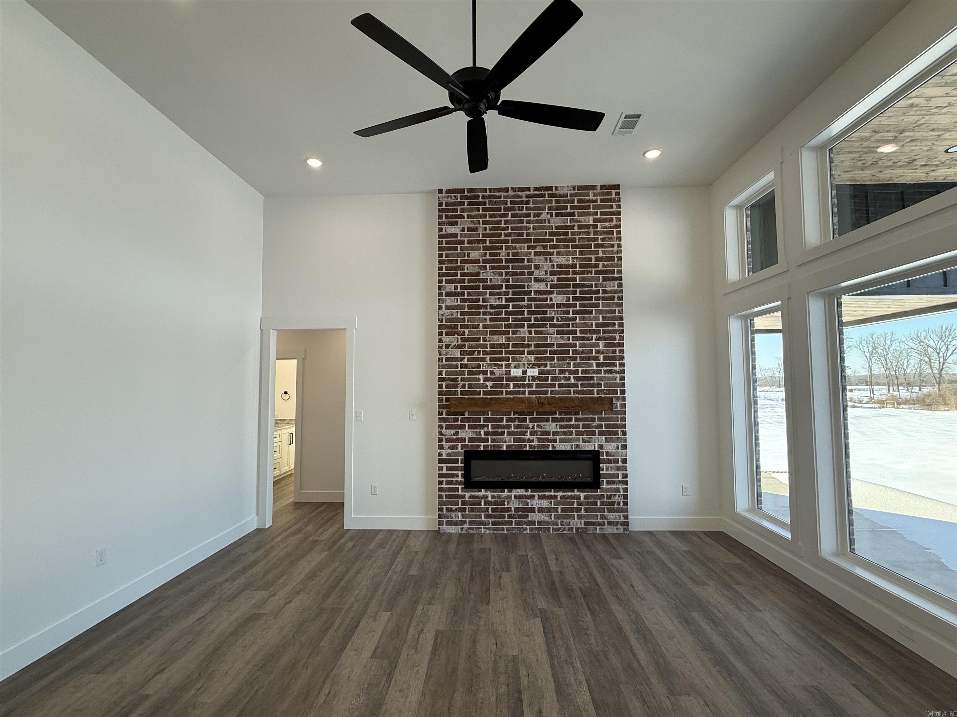 REPUBLICAN VALLEY ESTATES - Residential