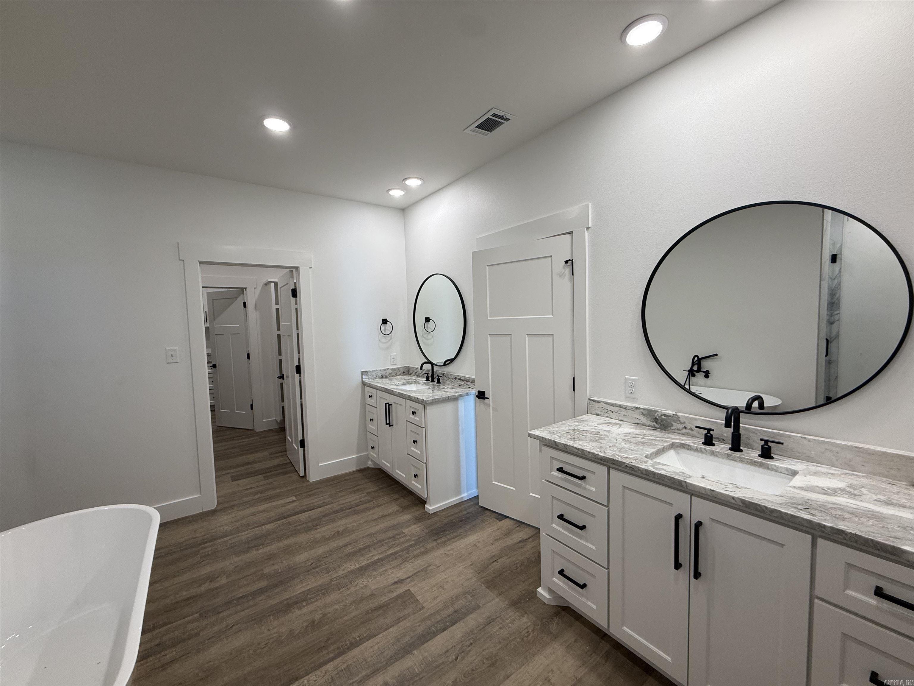 REPUBLICAN VALLEY ESTATES - Residential