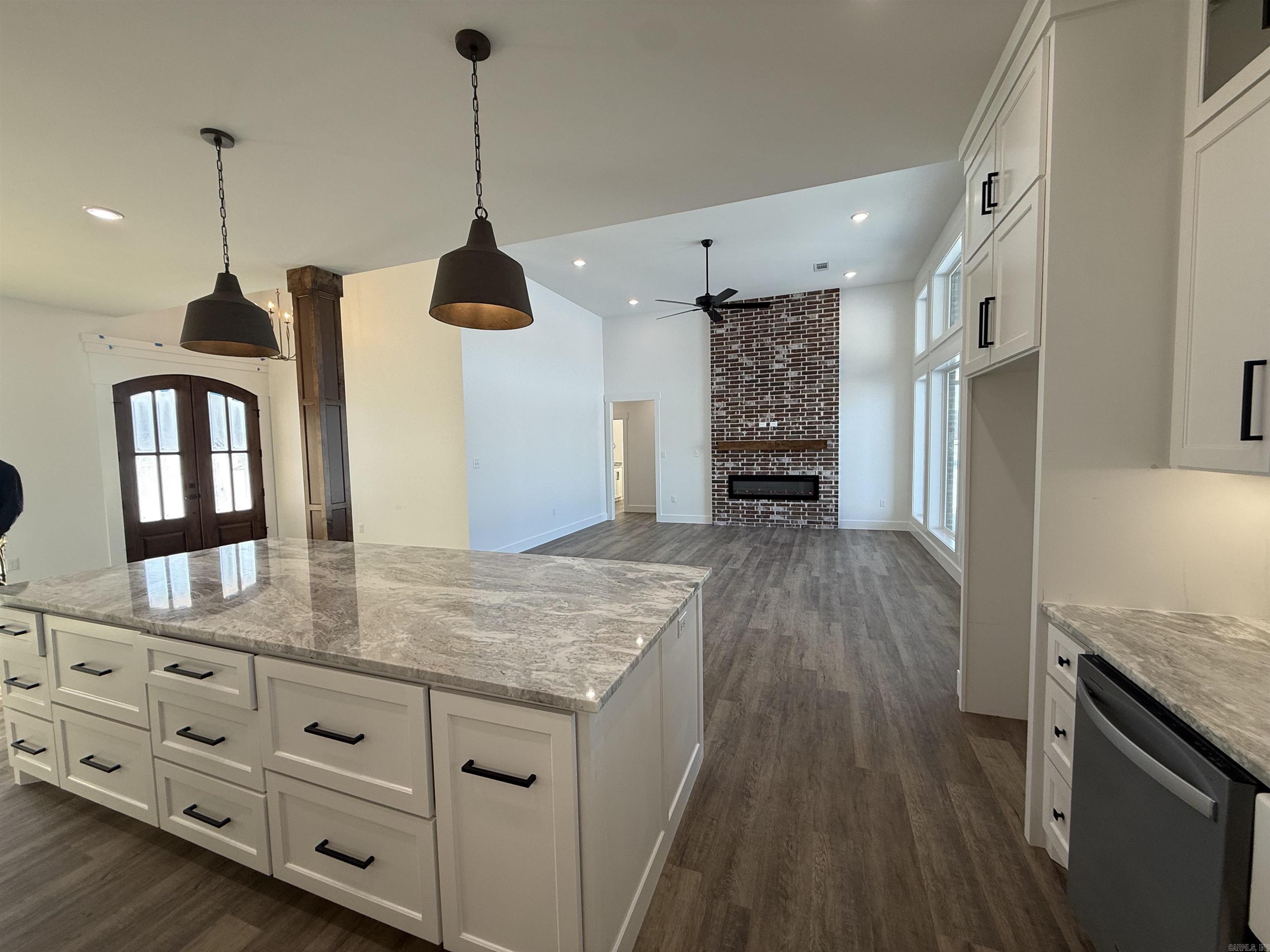 REPUBLICAN VALLEY ESTATES - Residential