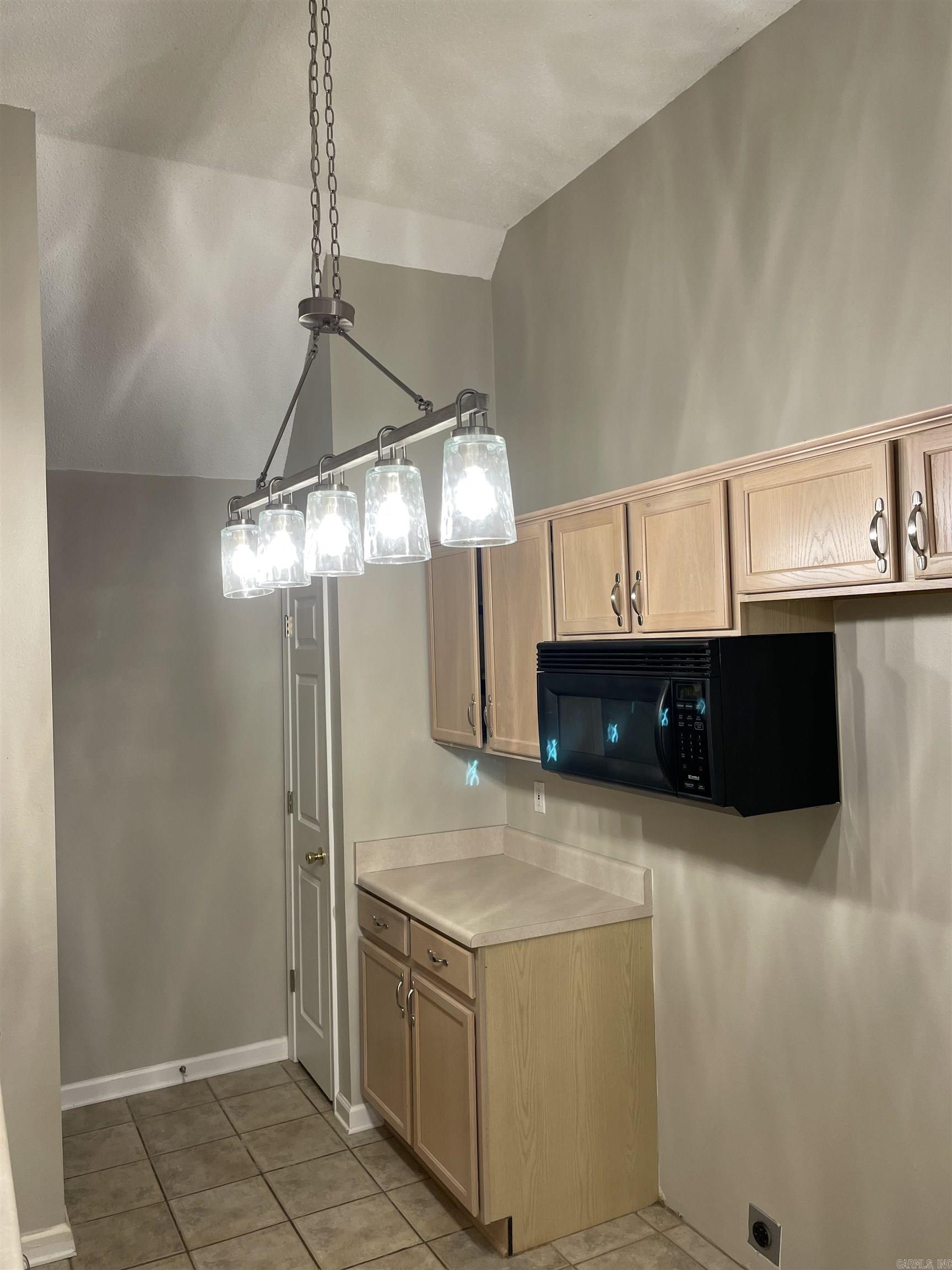 Country Squire - Residential Lease