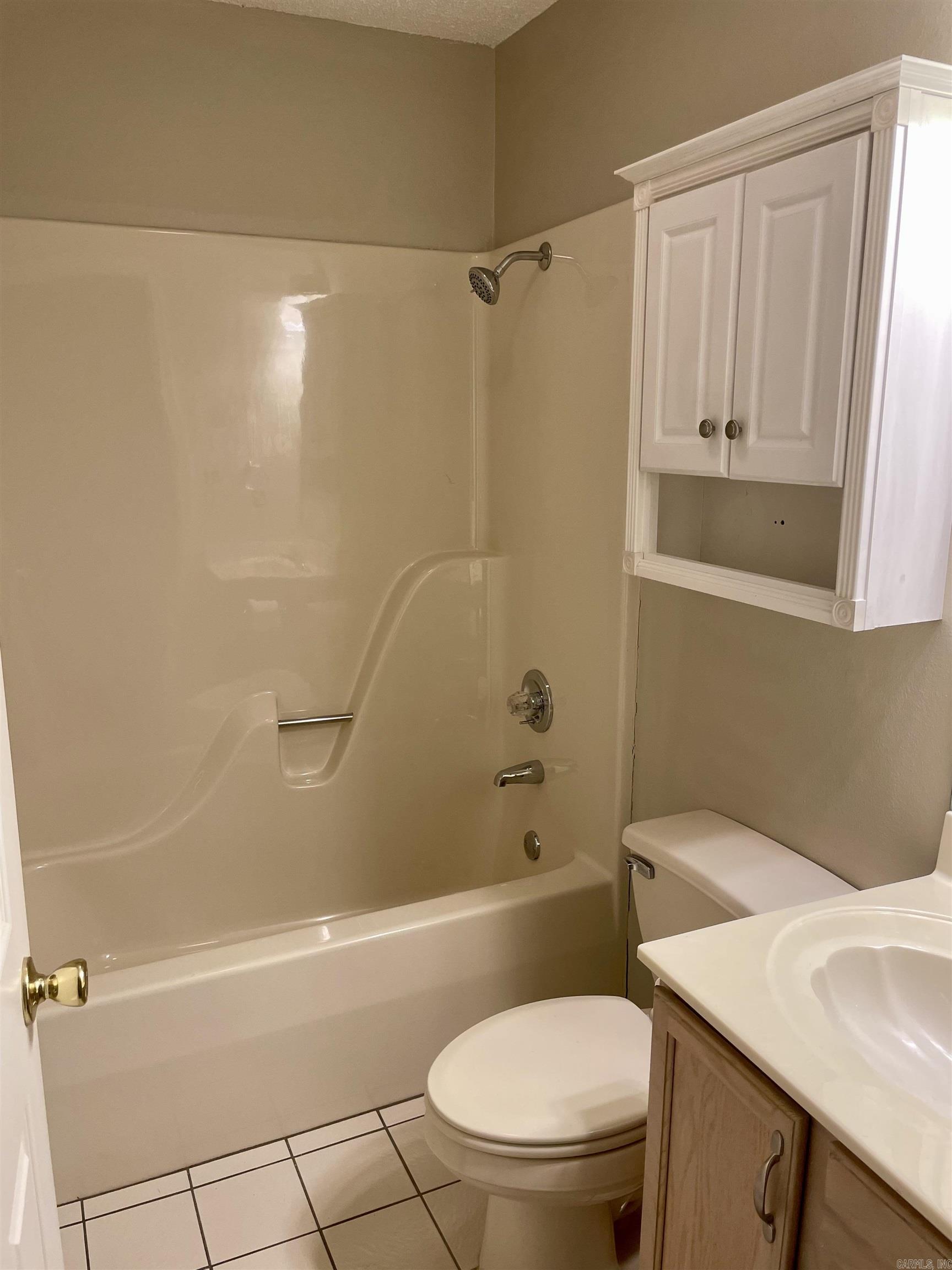 Country Squire - Residential Lease